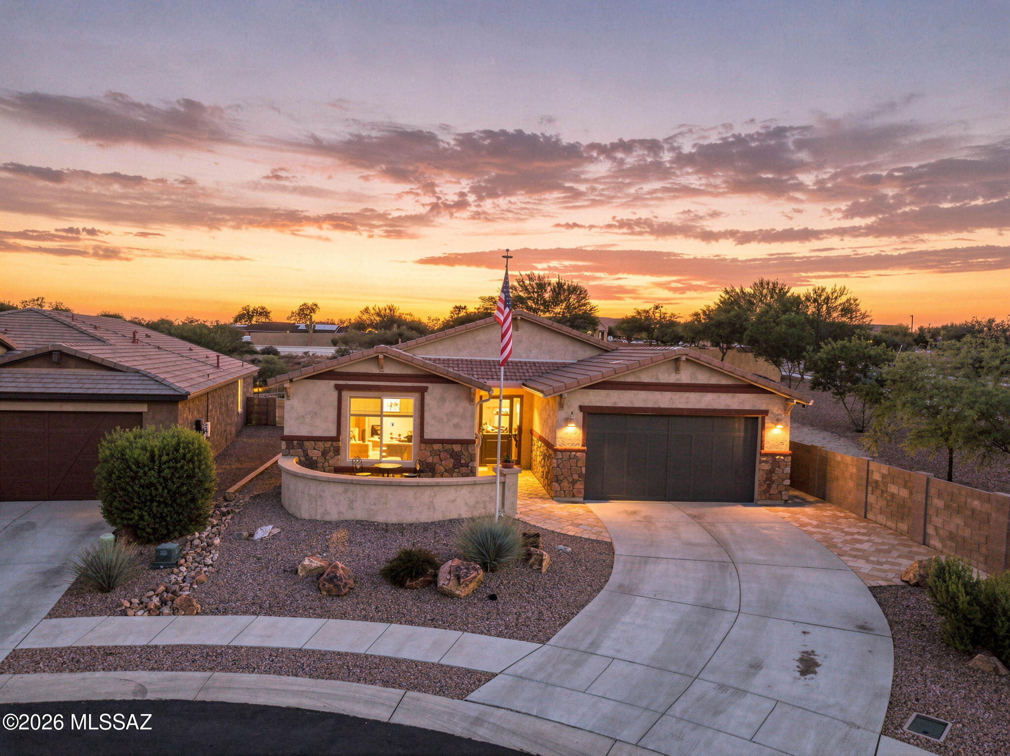 710 E Silver Canyon Place — photo