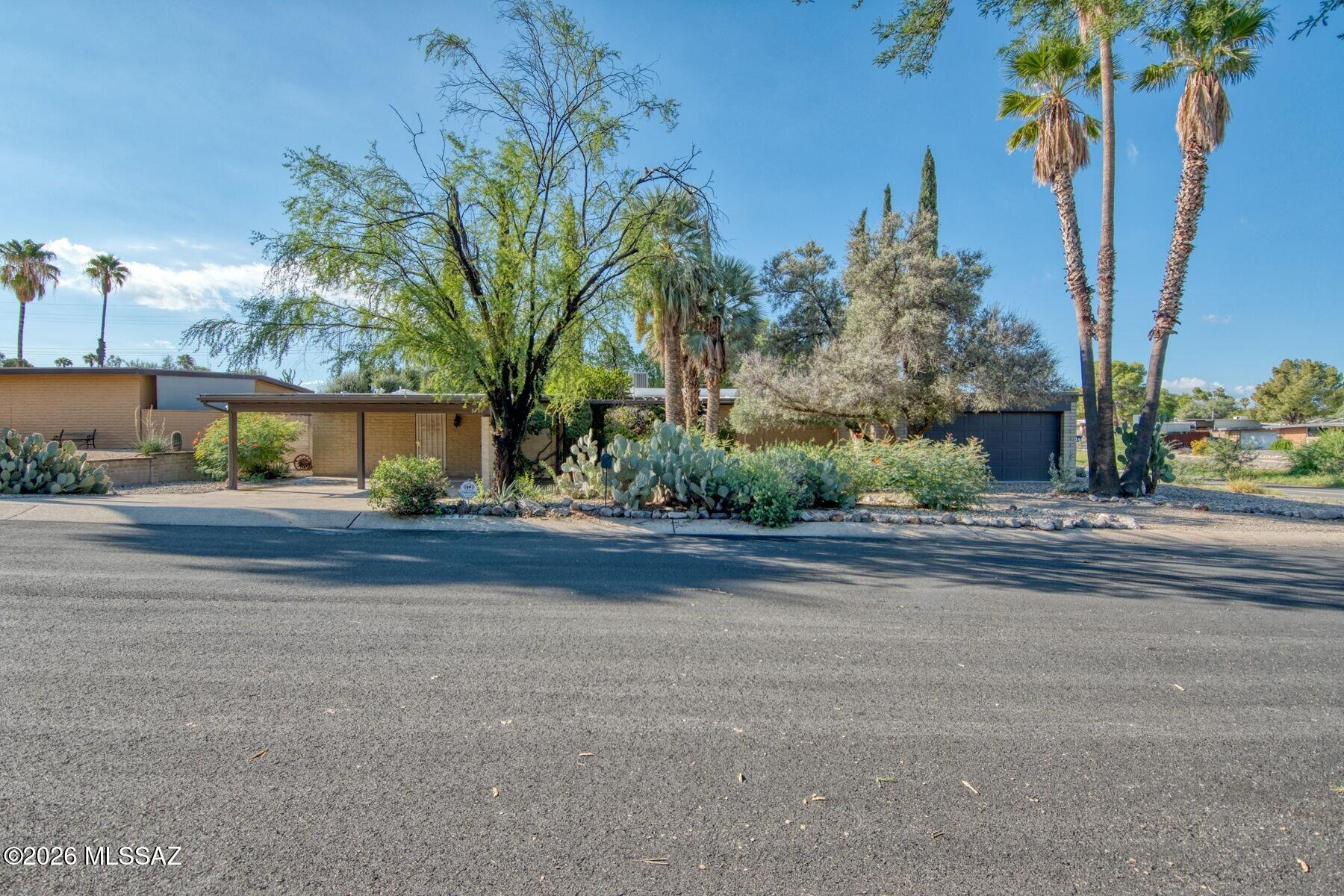 8700 E Placita Playa Avenue — photo