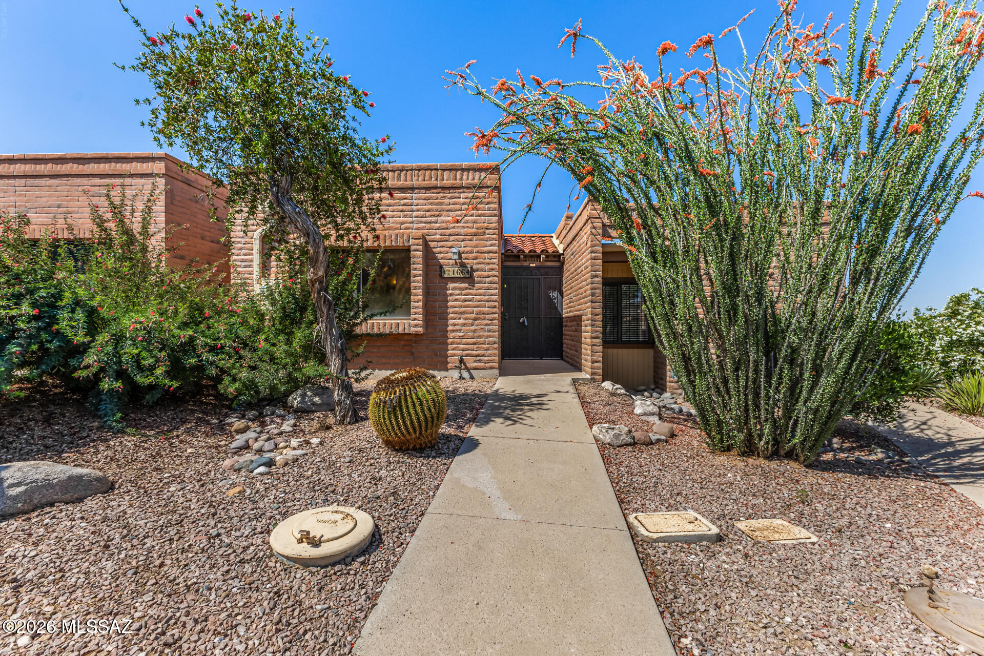 1664 W Dalehaven Circle — photo