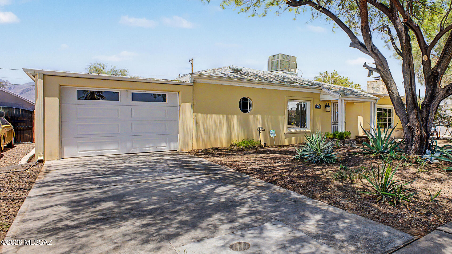 3973 E Desmond Lane — photo
