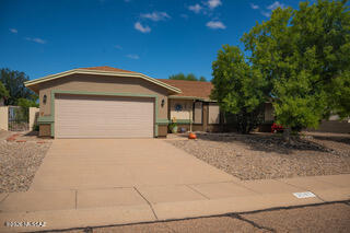 2567 Southridge Street — photo