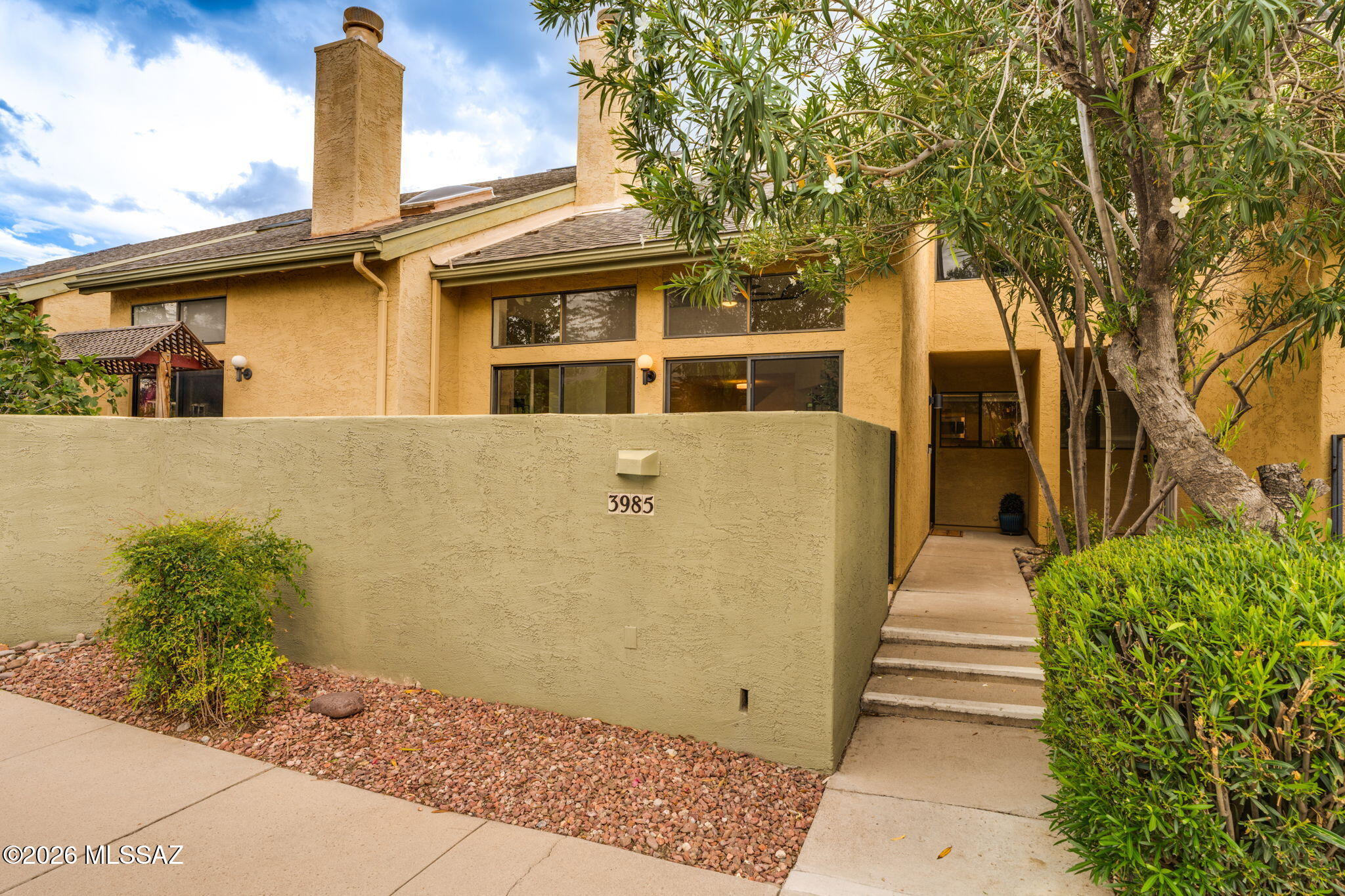 3985 N Paseo De Las Canchas — photo