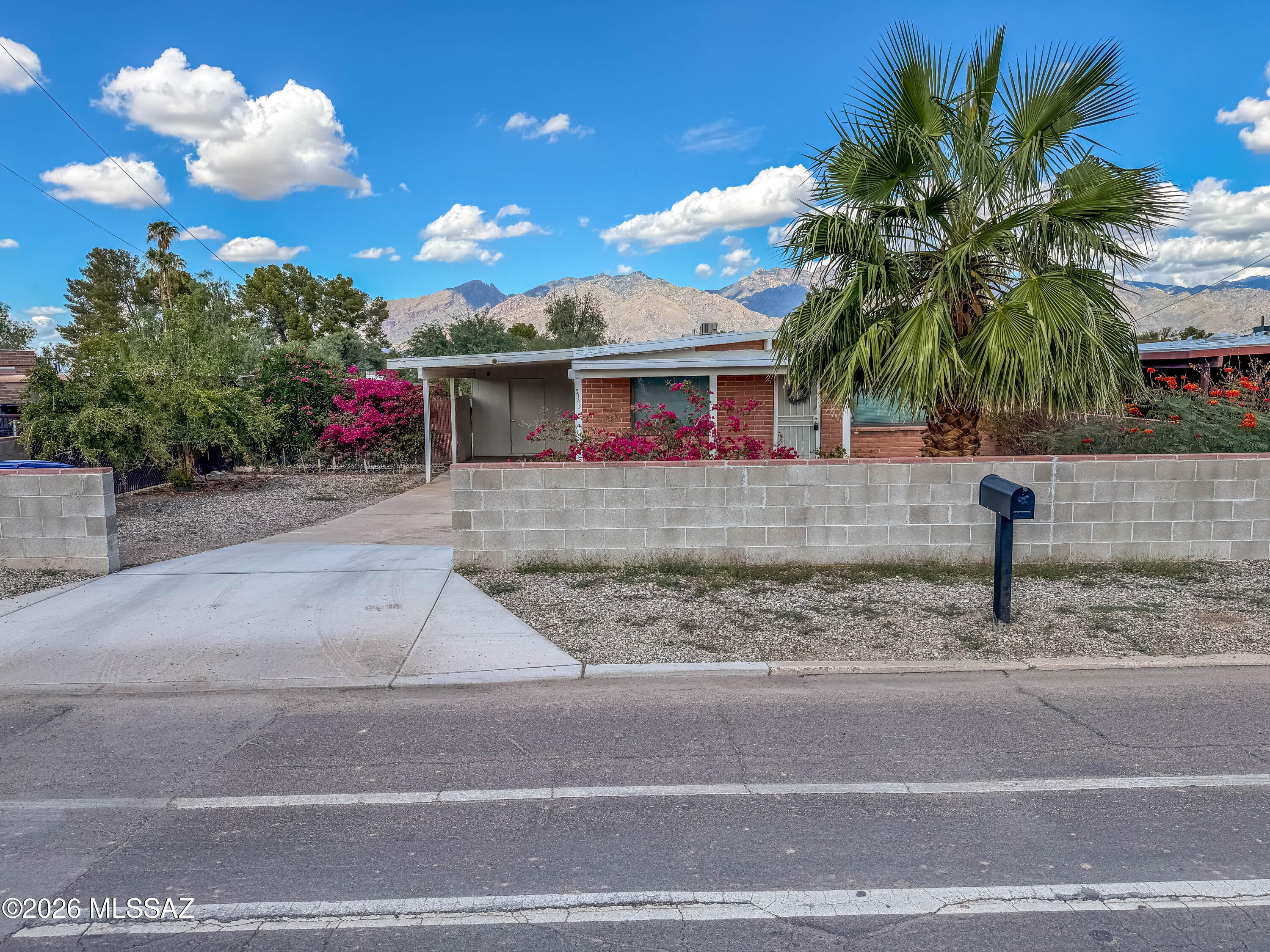 5343 E Glenn Street — photo