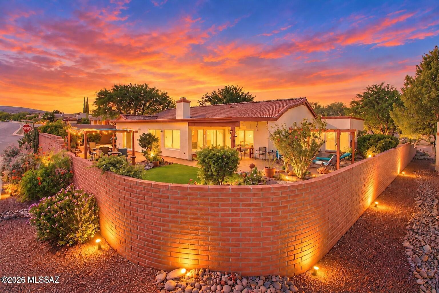 901 W Paseo Del Cilantro — photo