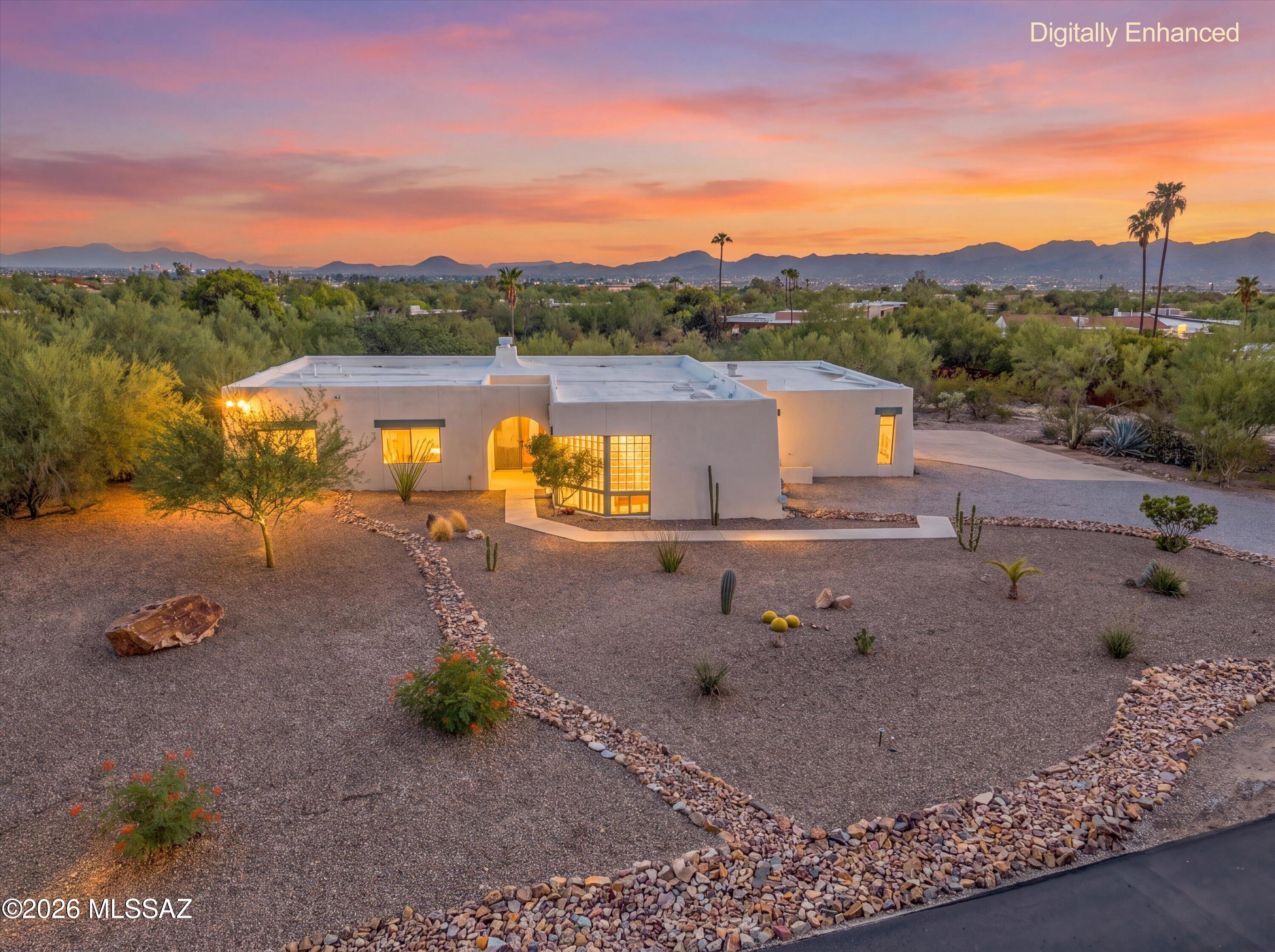 1141 W Sahara Palms Drive — photo