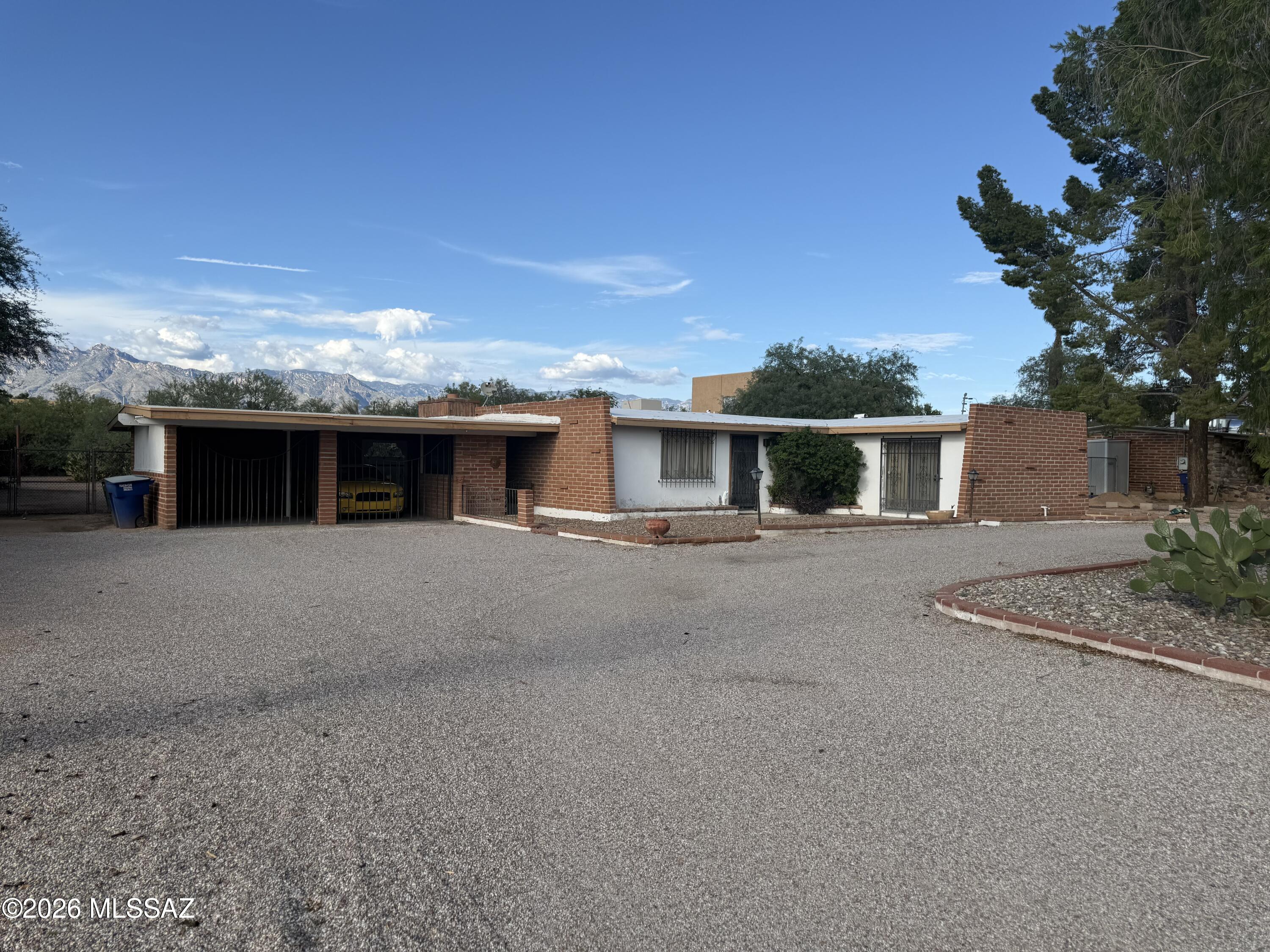 6125 E Fairmount Street — photo