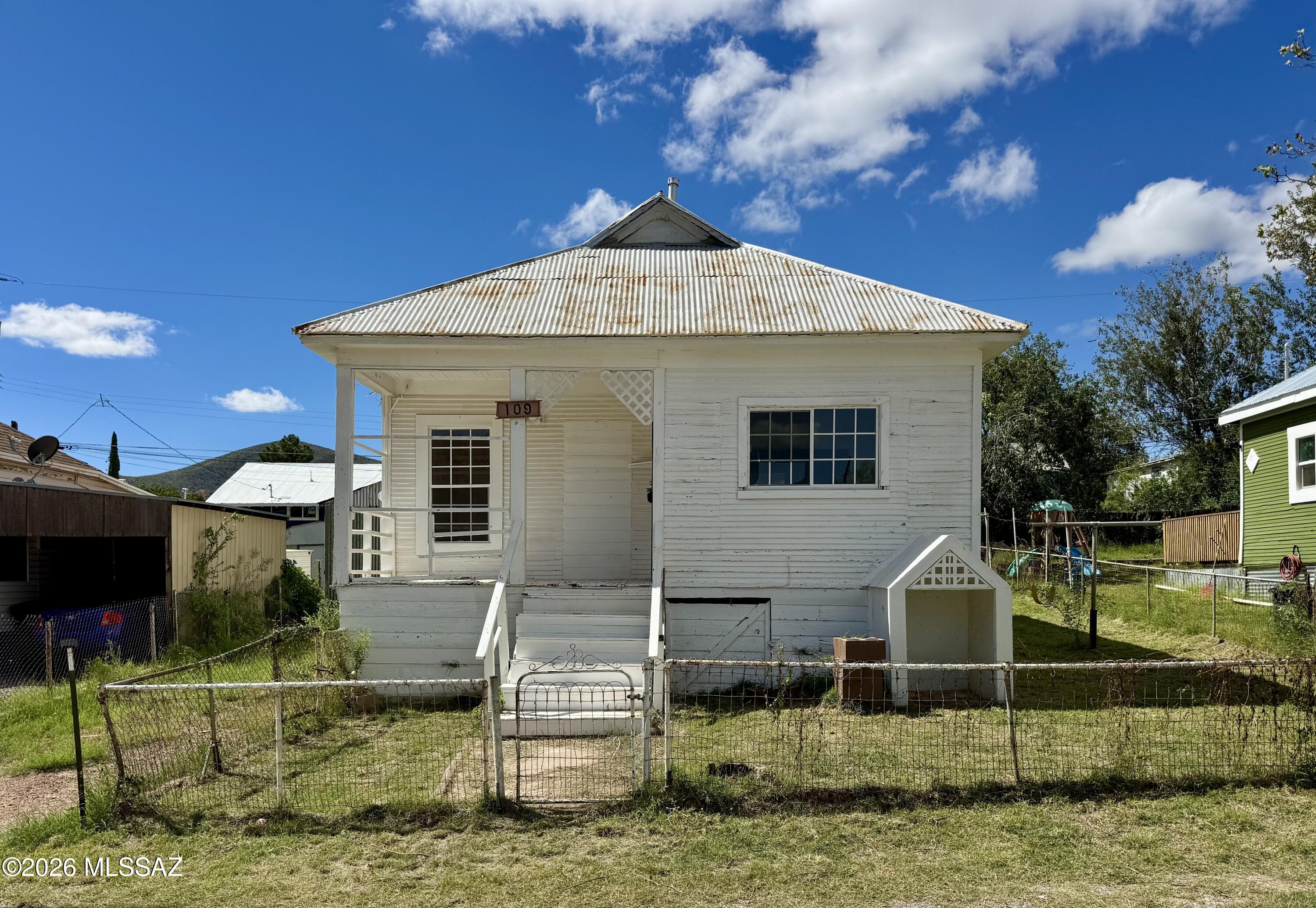 109 E Street, Bisbee, AZ 85603 — photo 2