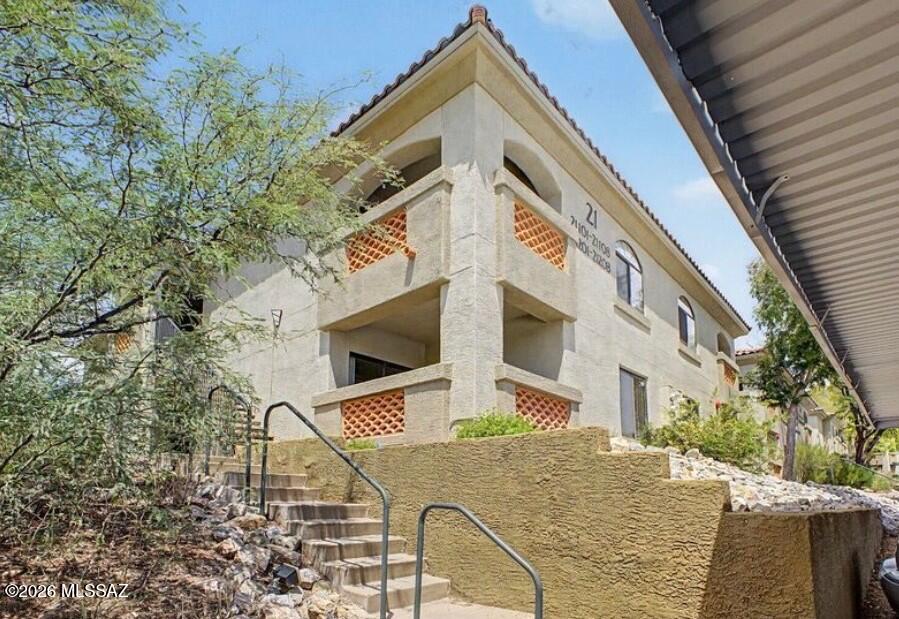 5751 N Kolb Road 21104 — photo