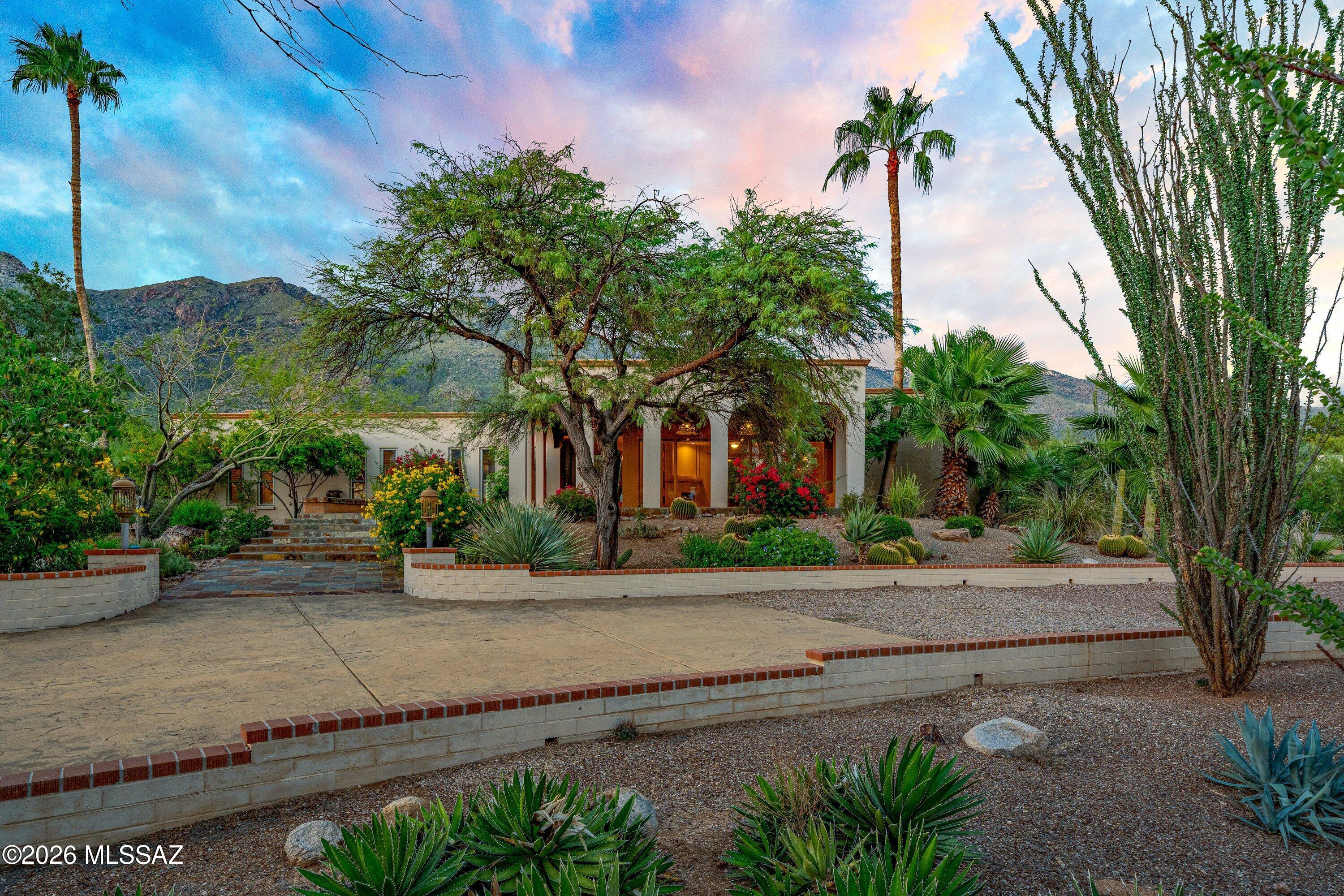 5305 E Gleneagles Drive — photo