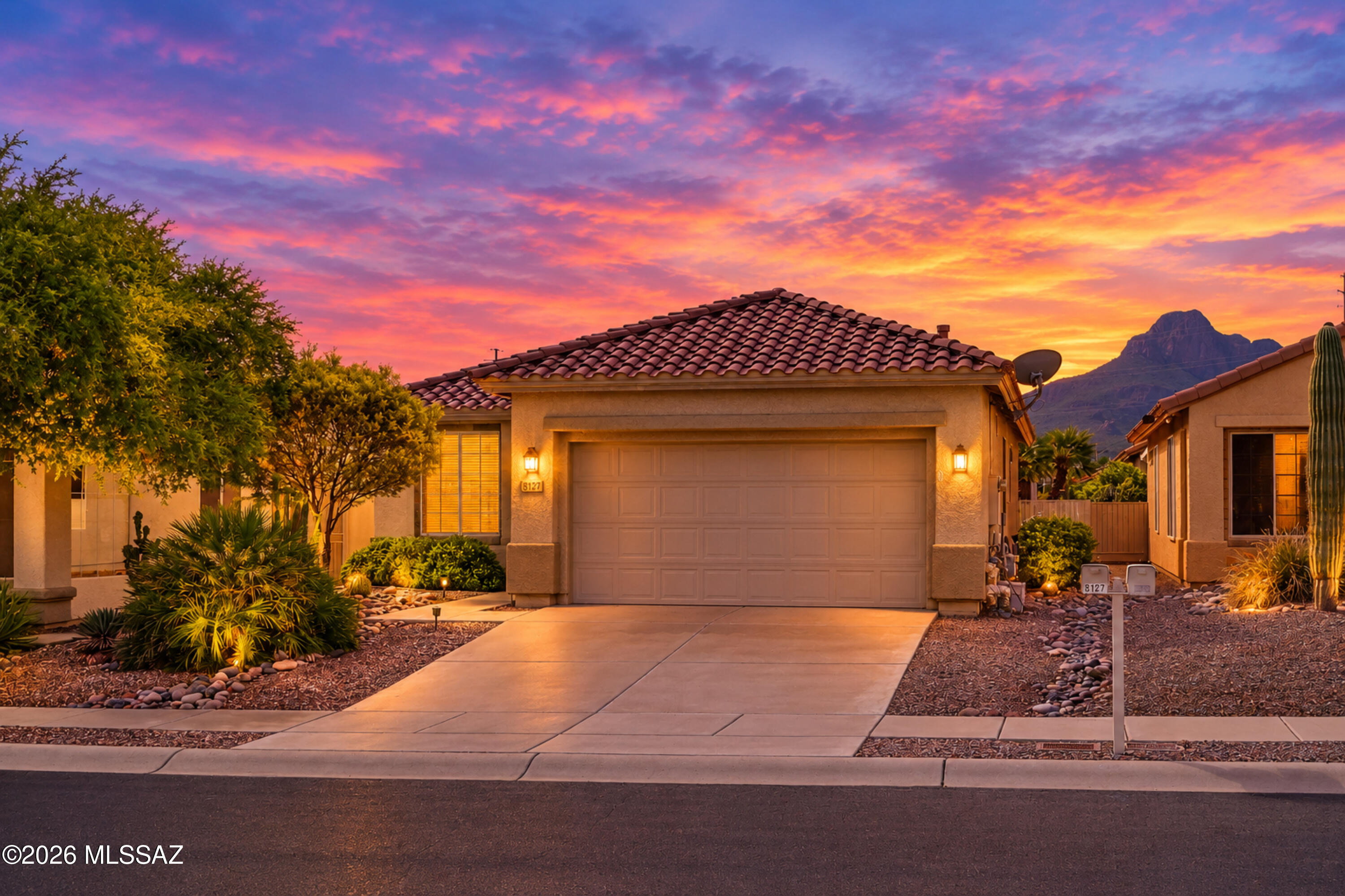 8127 W Cottonwood Wash Way — photo