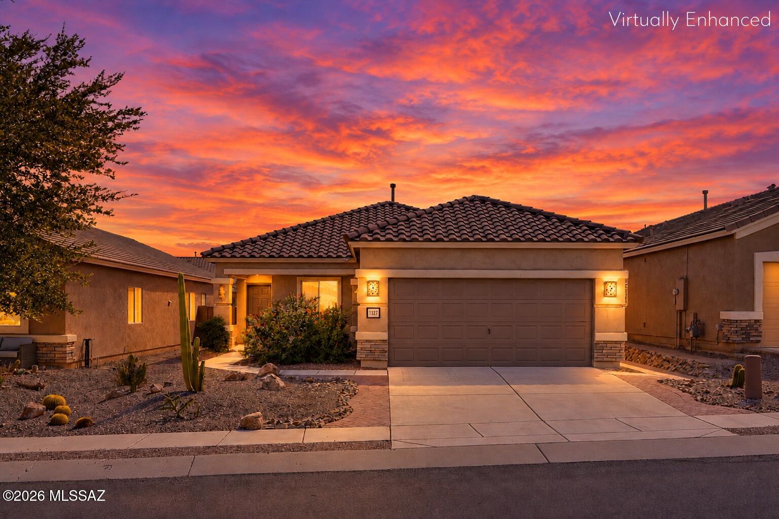 1327 W Calle Luis Maria — photo
