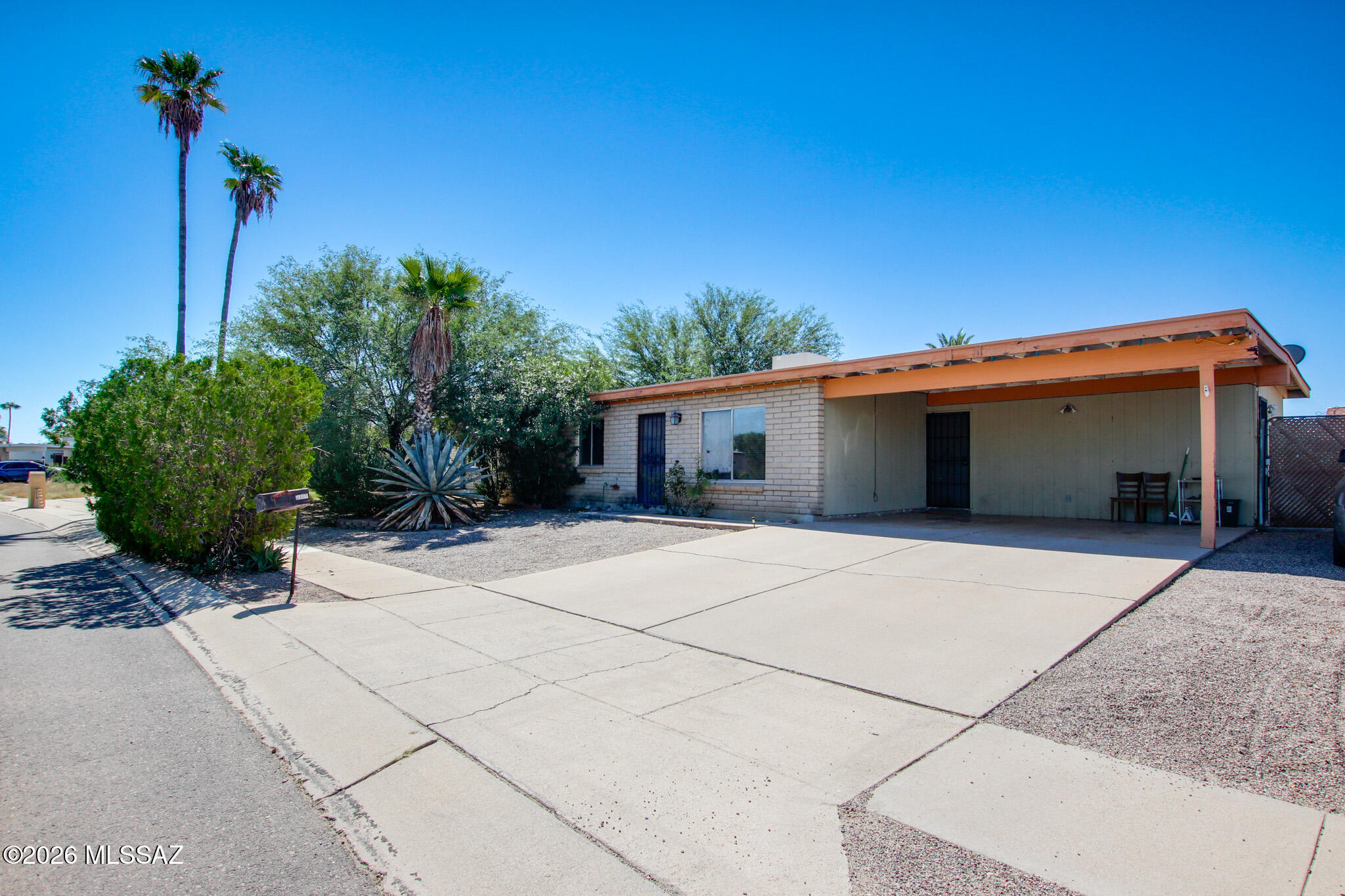 3407 W Sophia Street — photo