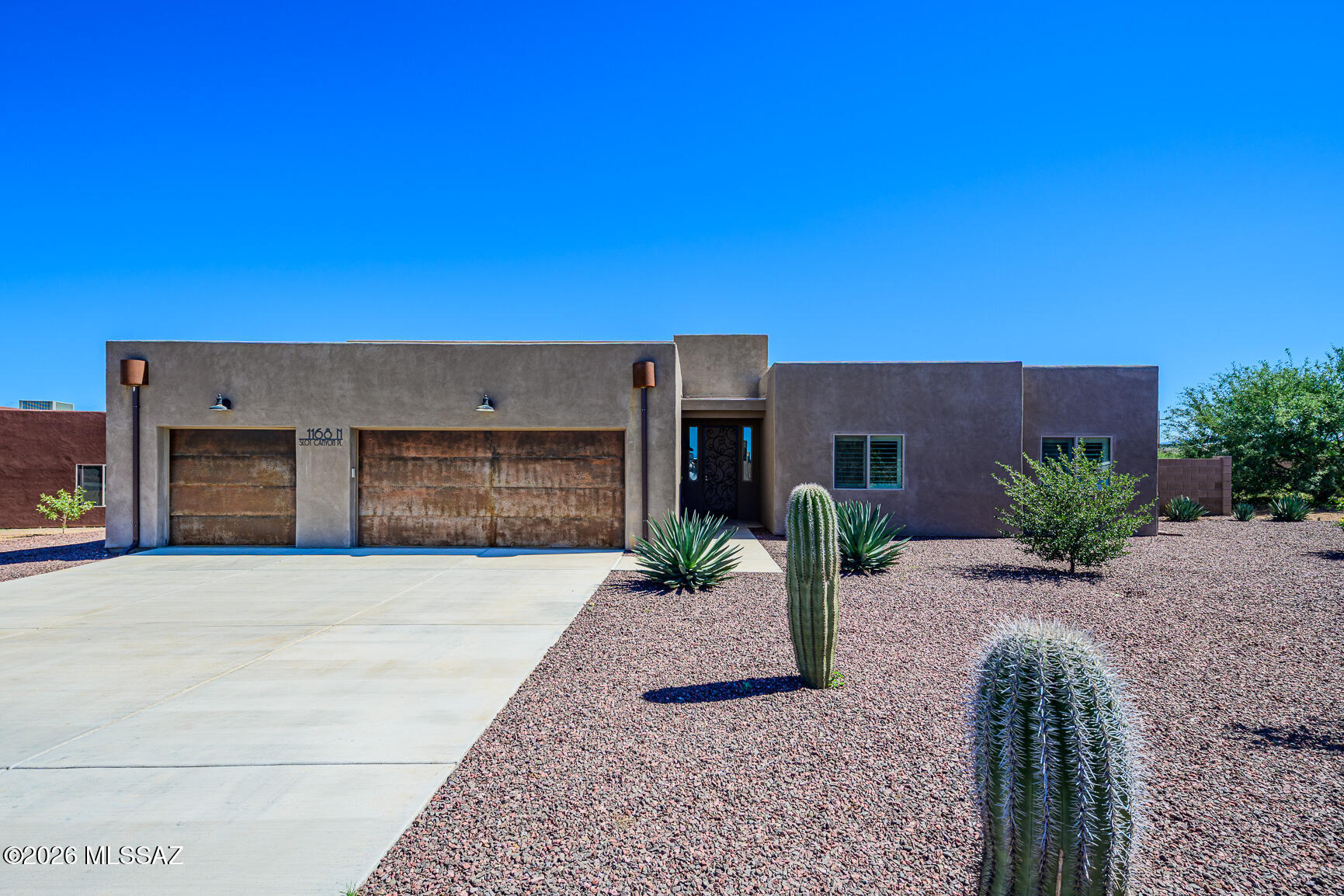 1168 N Slot Canyon Place — photo
