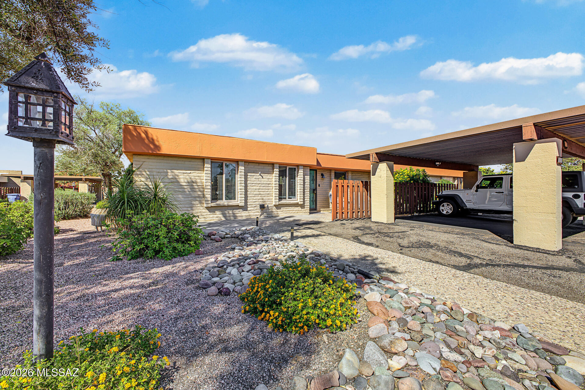 7812 E Kenyon Drive, Tucson, AZ 85710 | Realty.com