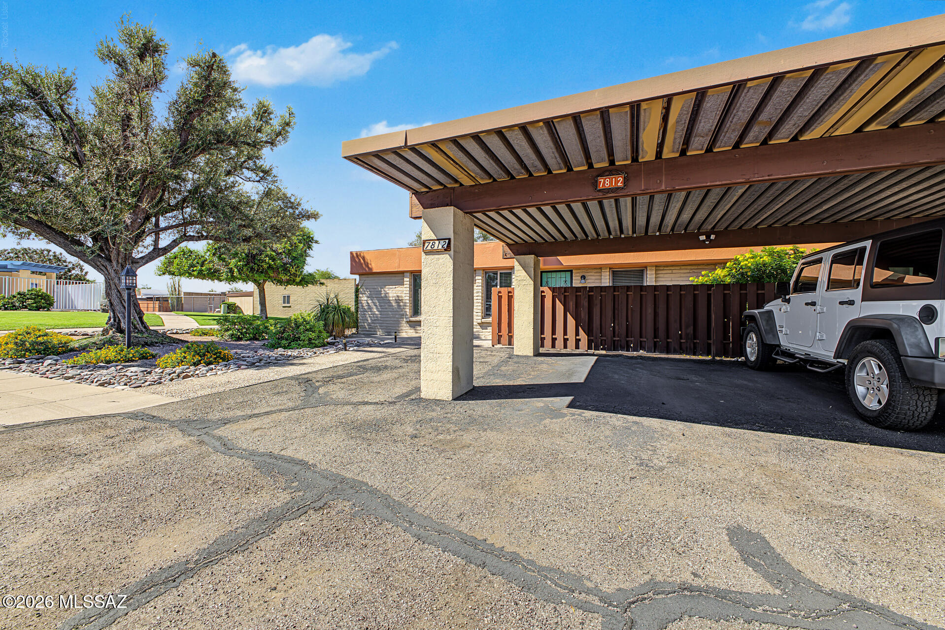 7812 E Kenyon Drive, Tucson, AZ 85710 | Realty.com