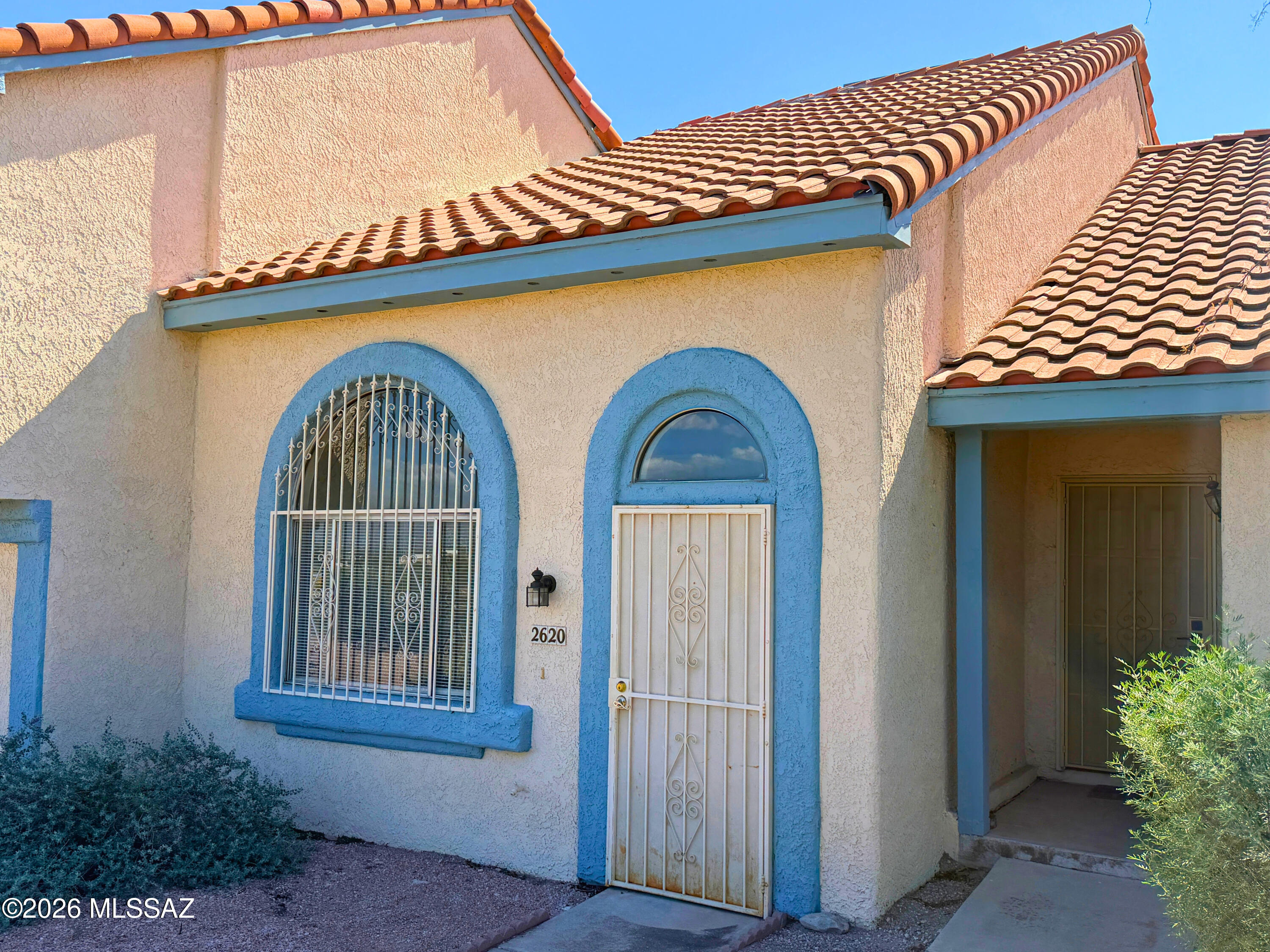 2620 W Ironcrest Drive — photo