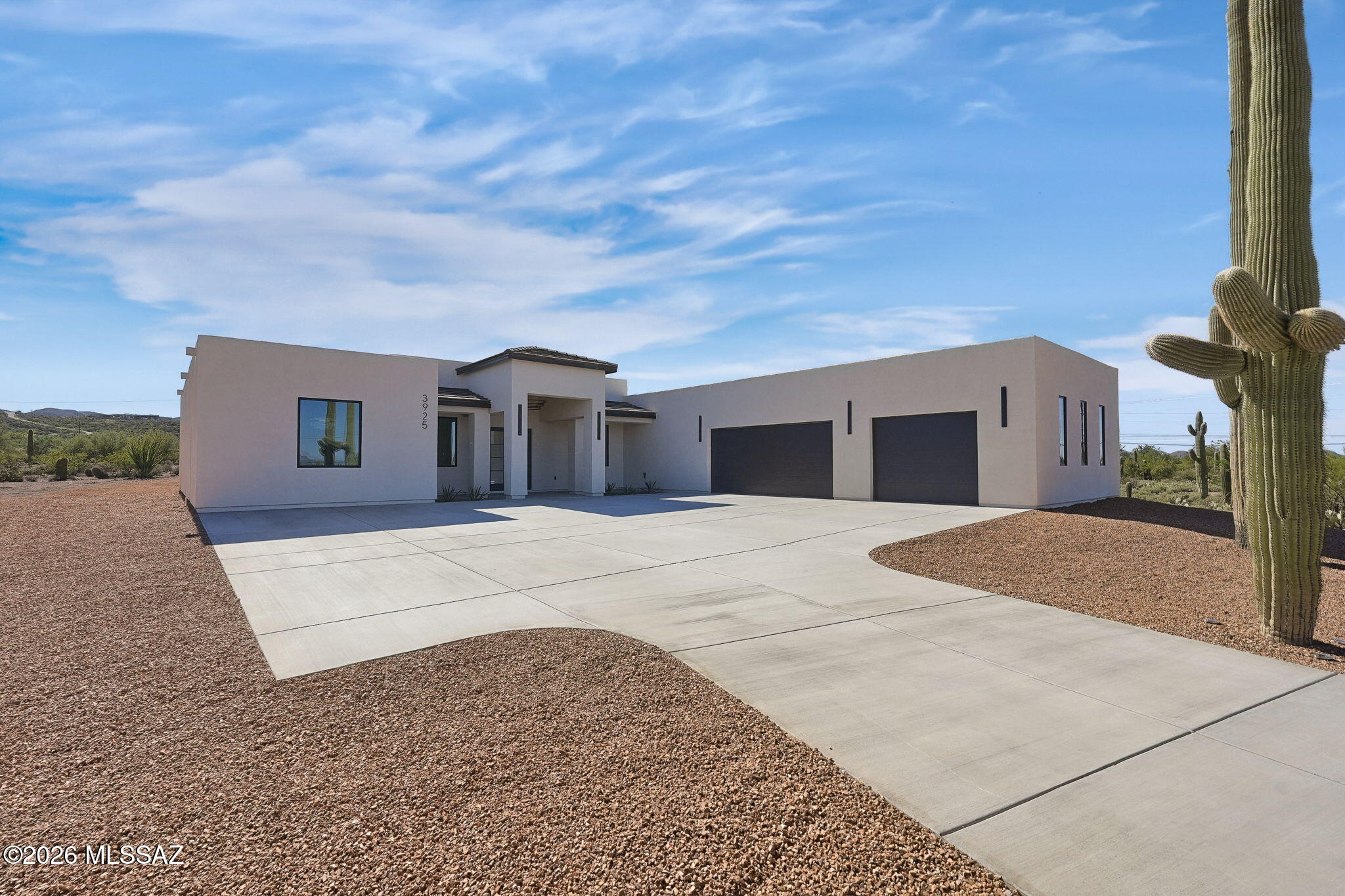 3925 W Ironwood Hill Drive — photo