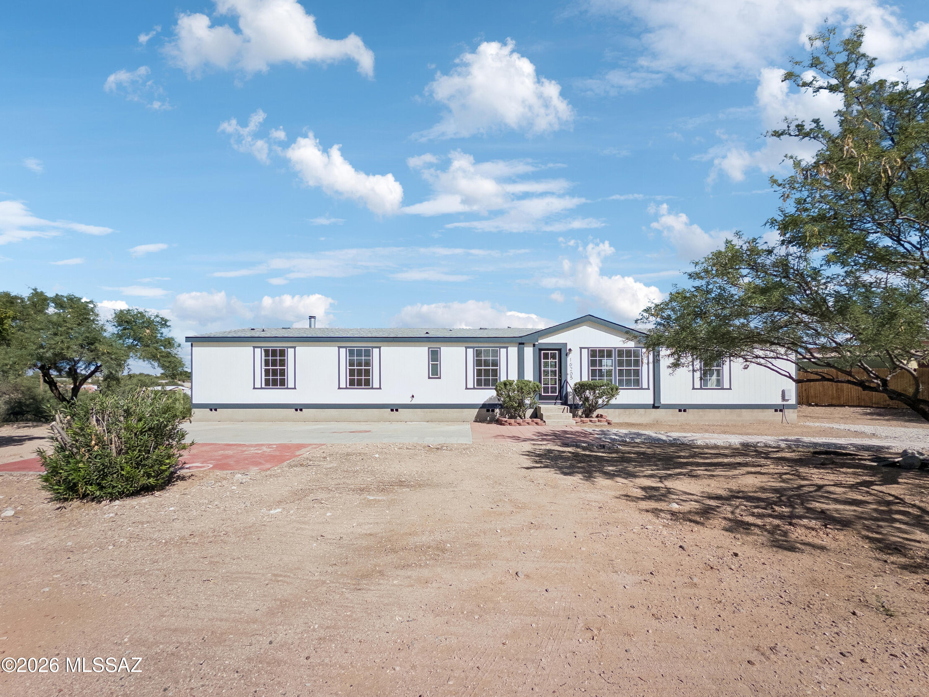 10205 S Summit Point Drive — photo