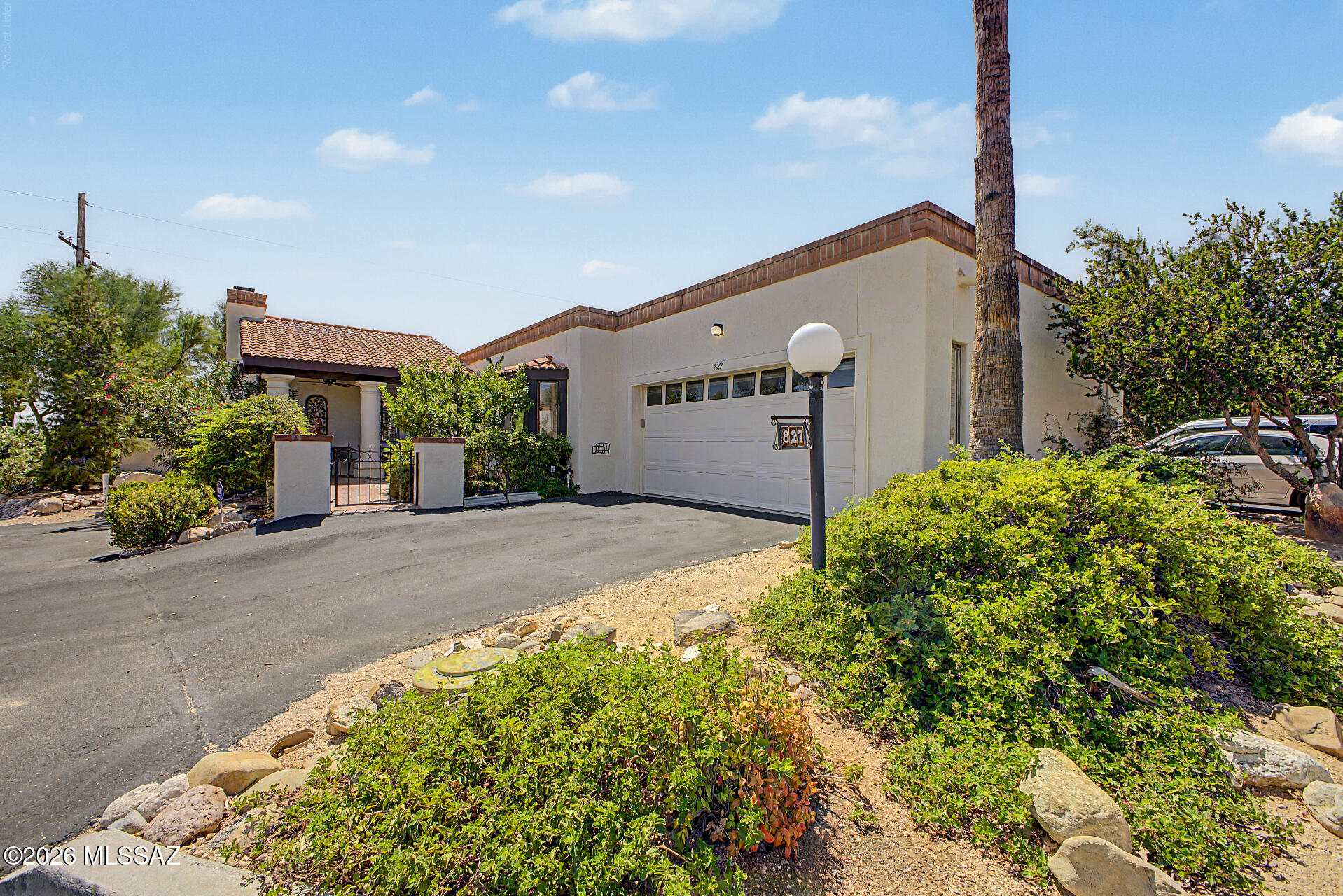 827 W Palma De Coco — photo