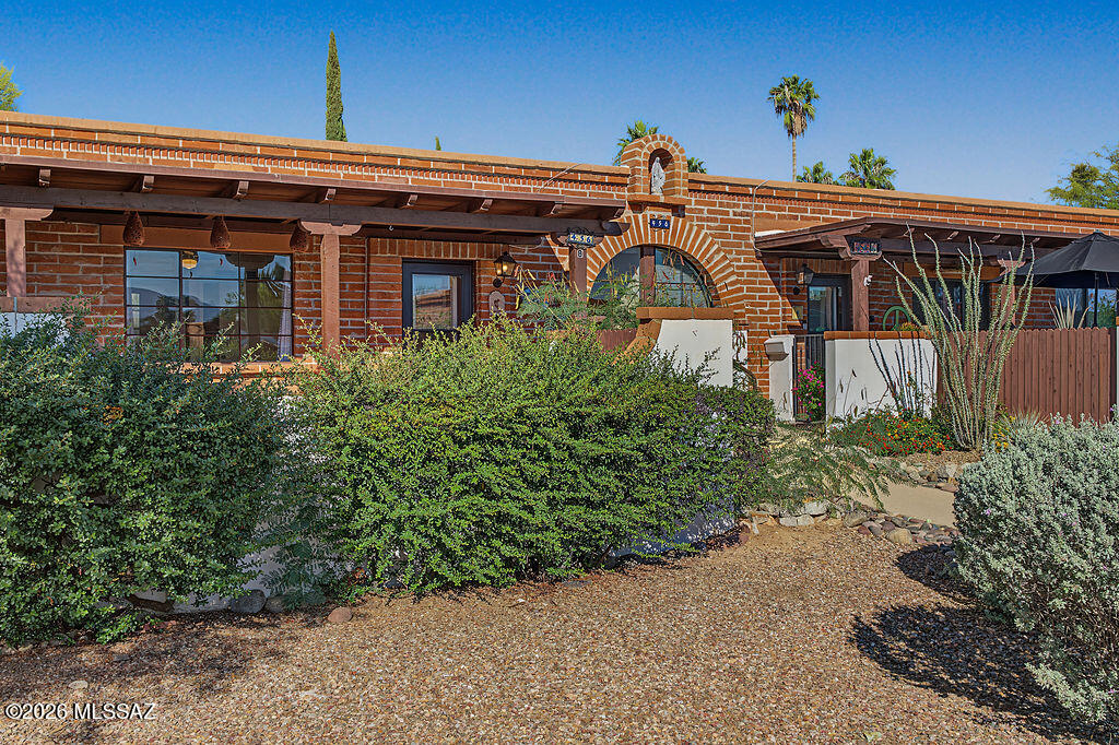 456 S Paseo Quinta Unit B — photo