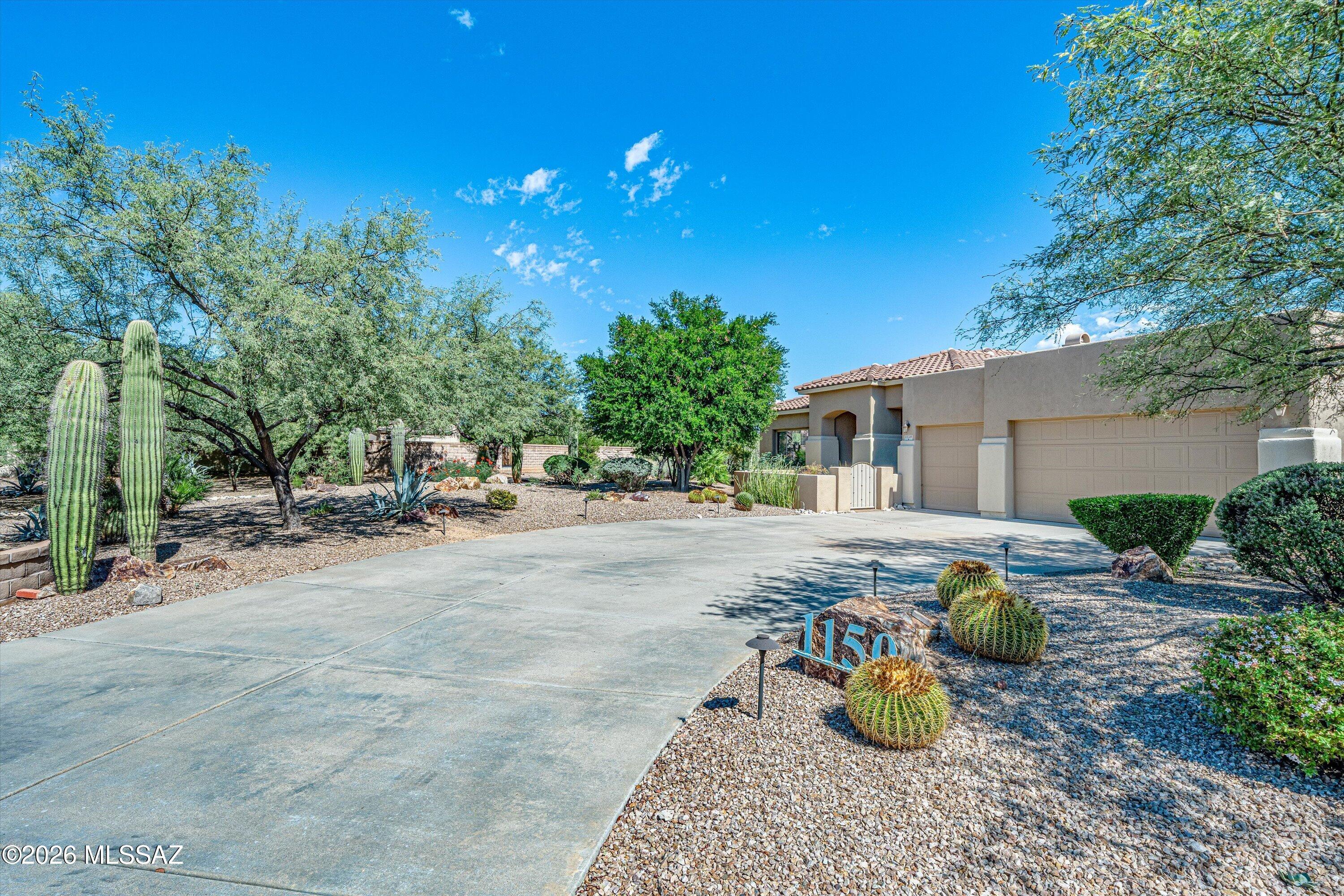 1150 W Green Pebble Drive — photo