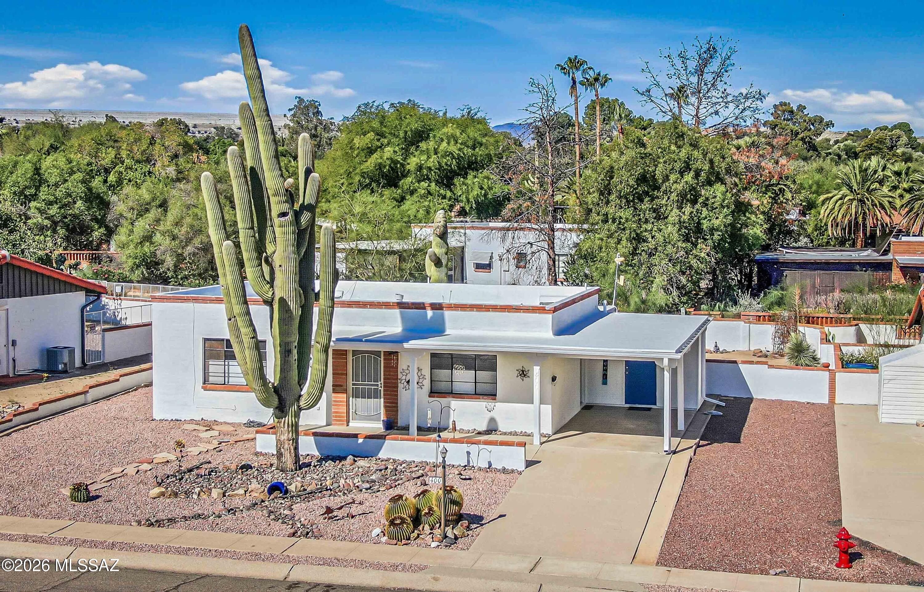 400 S Vista Del Rio — photo