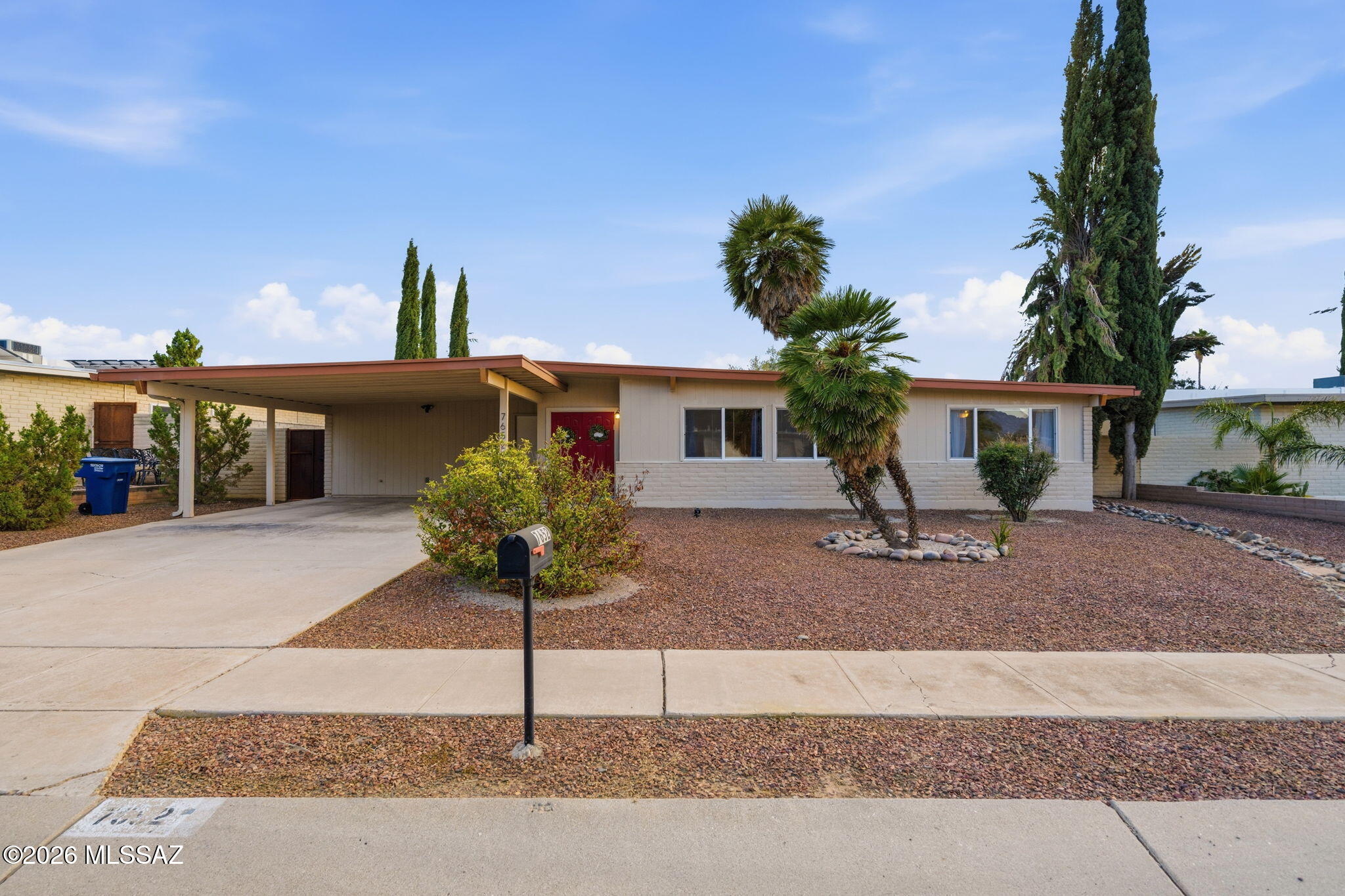 7652 E Waverly Street — photo