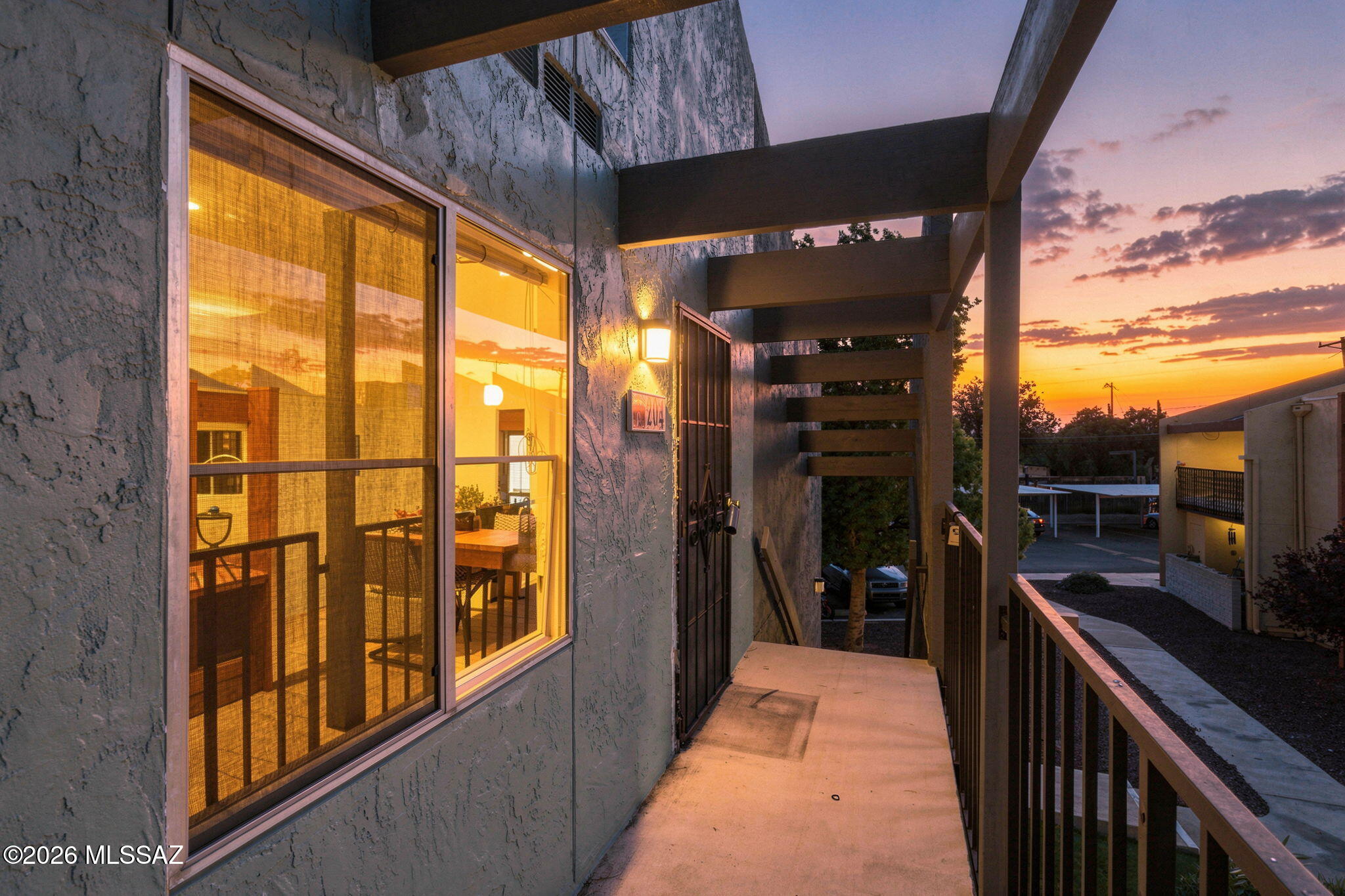 836 S Langley Avenue Unit 204 — photo