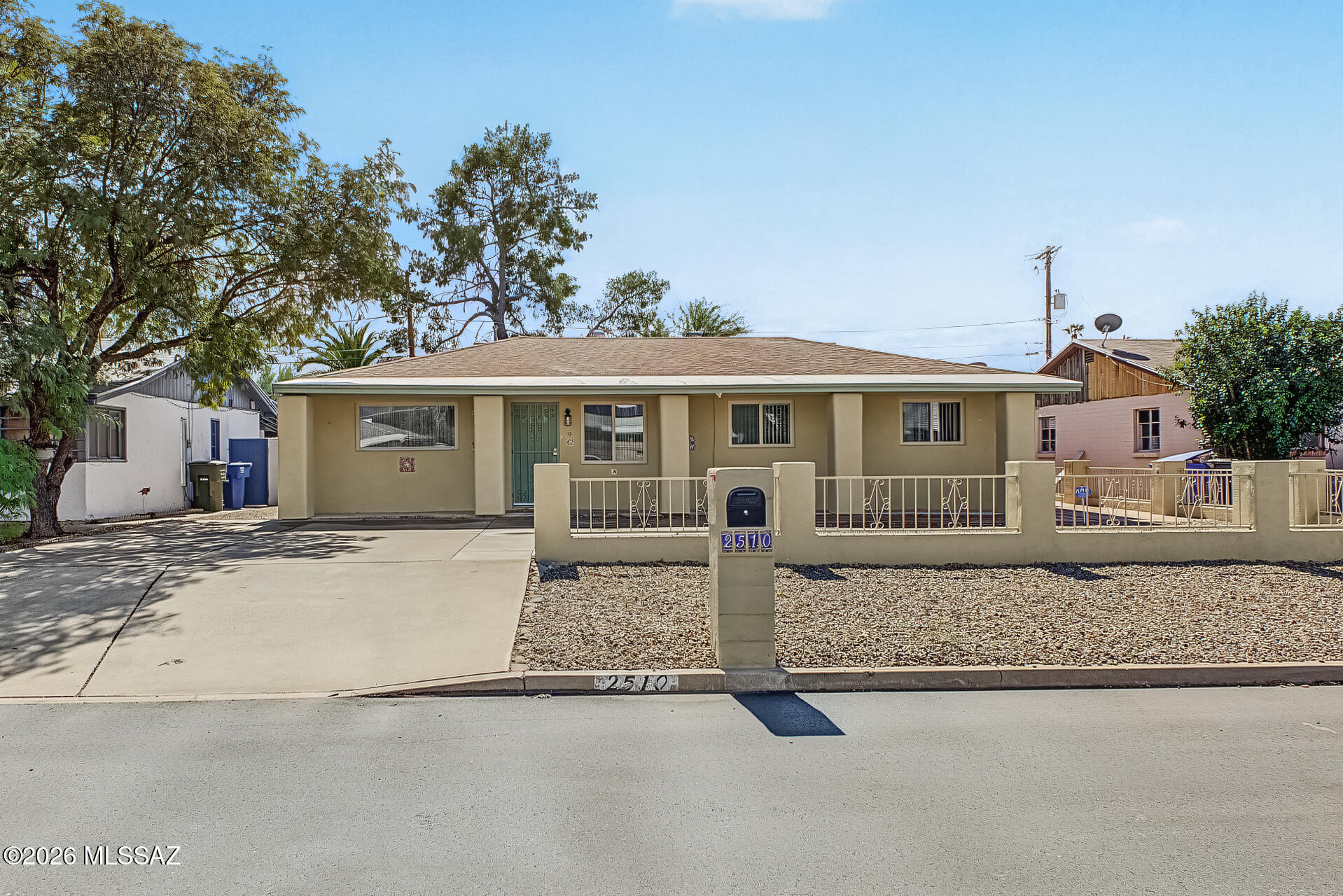 2510 E Alta Vista Street — photo
