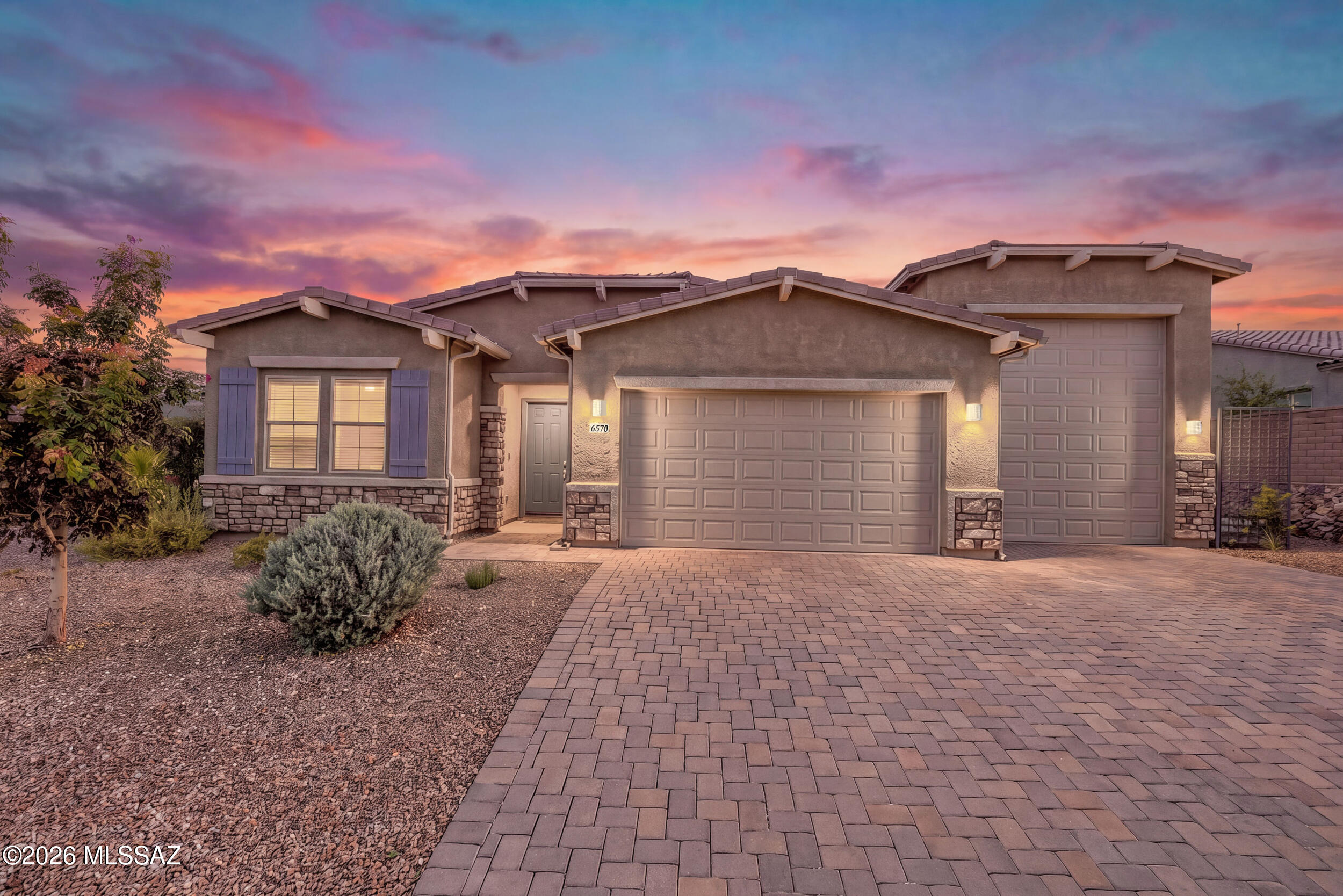 6570 W Winding Knoll Place — photo