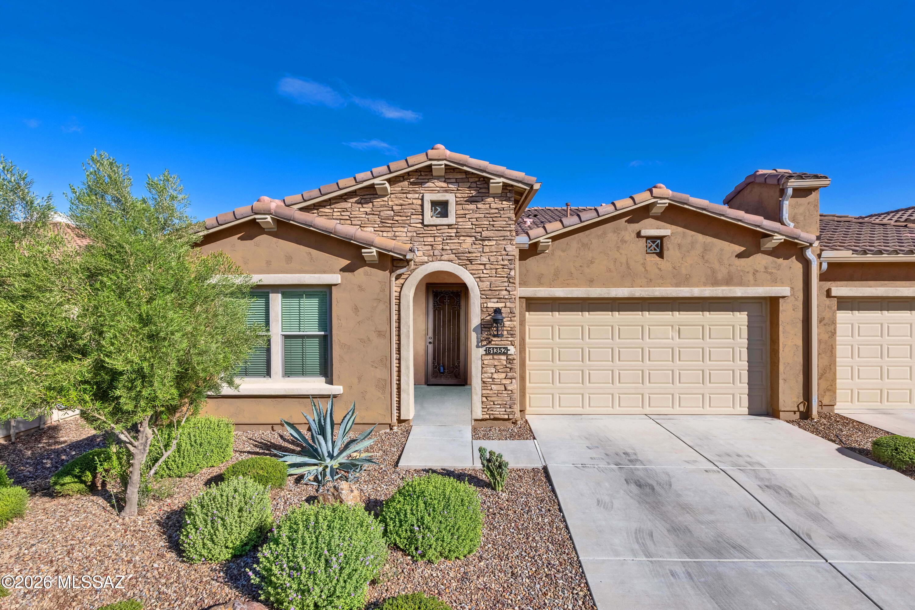 61352 E Flint Drive — photo