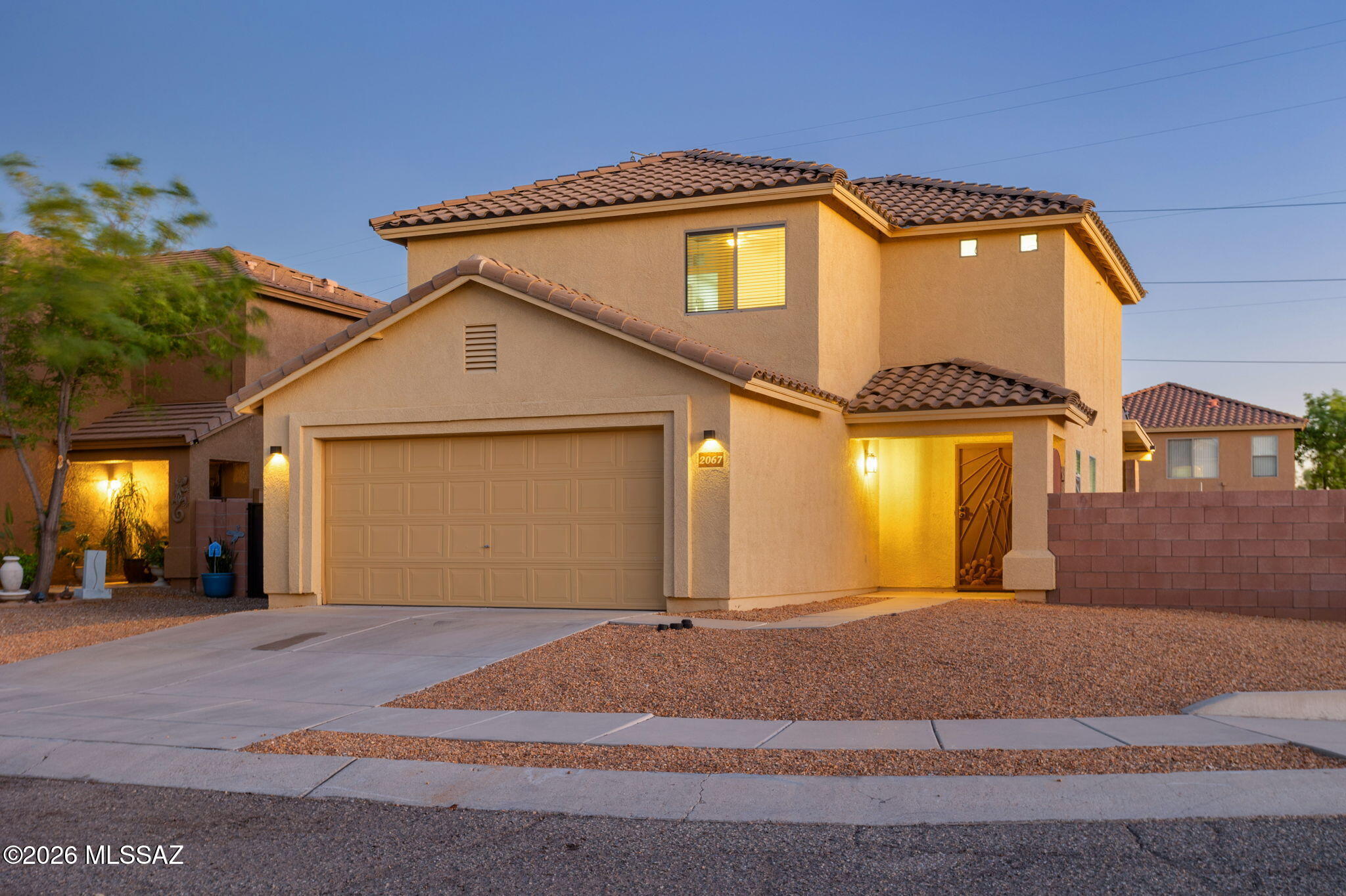 2067 W Silver Grass Place — photo