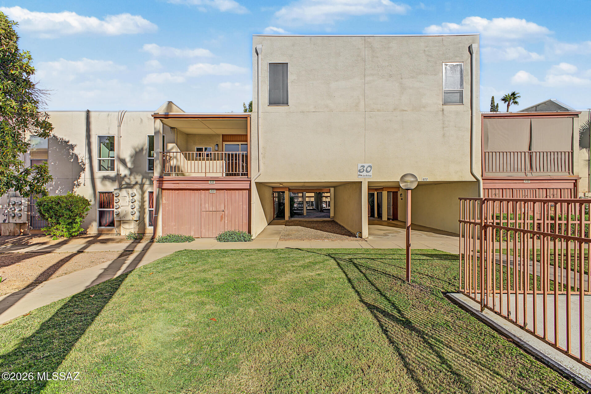 1600 N Wilmot Road Unit 413 — photo