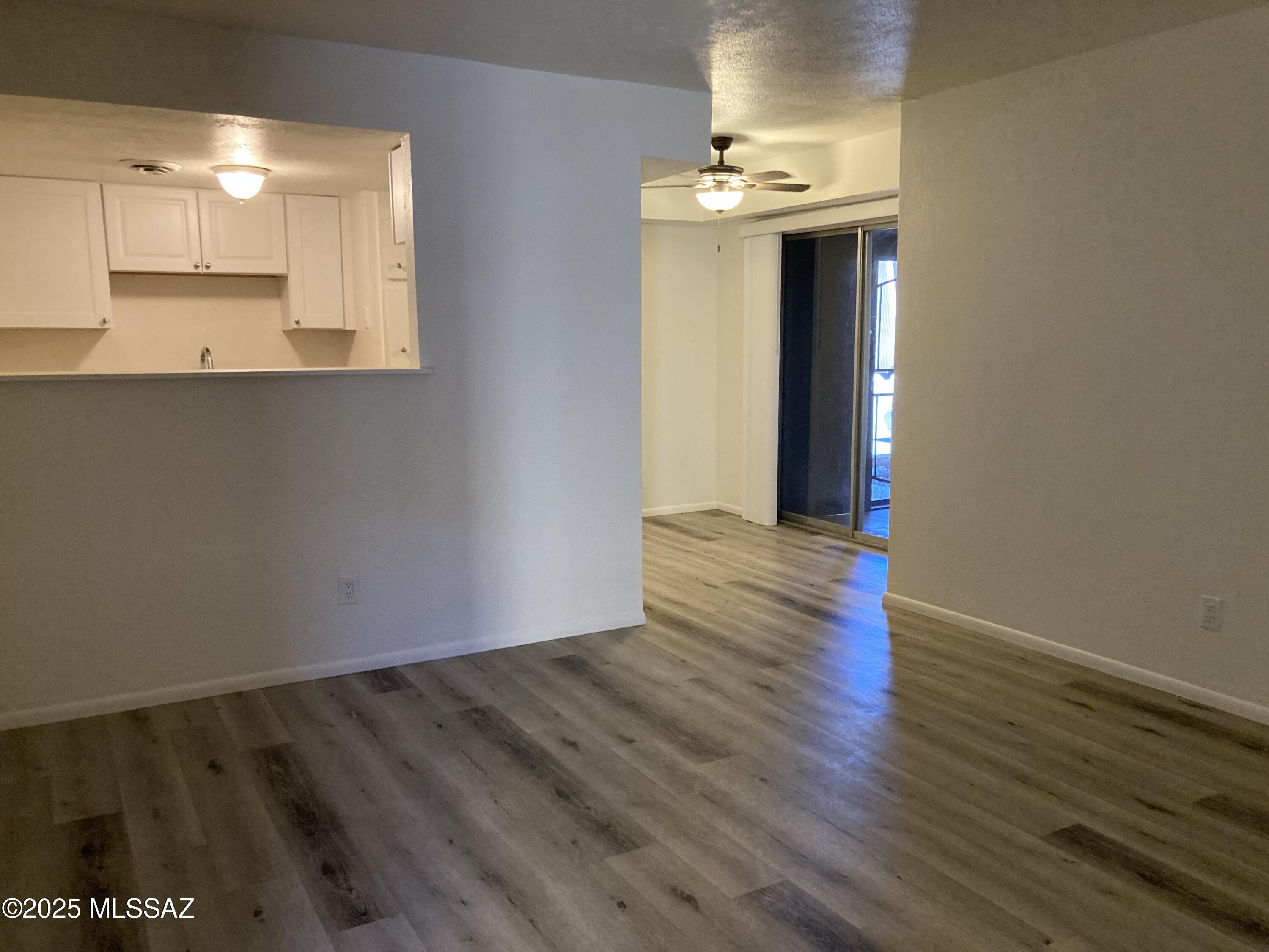 1620 N Wilmot Road Unit E144 — photo