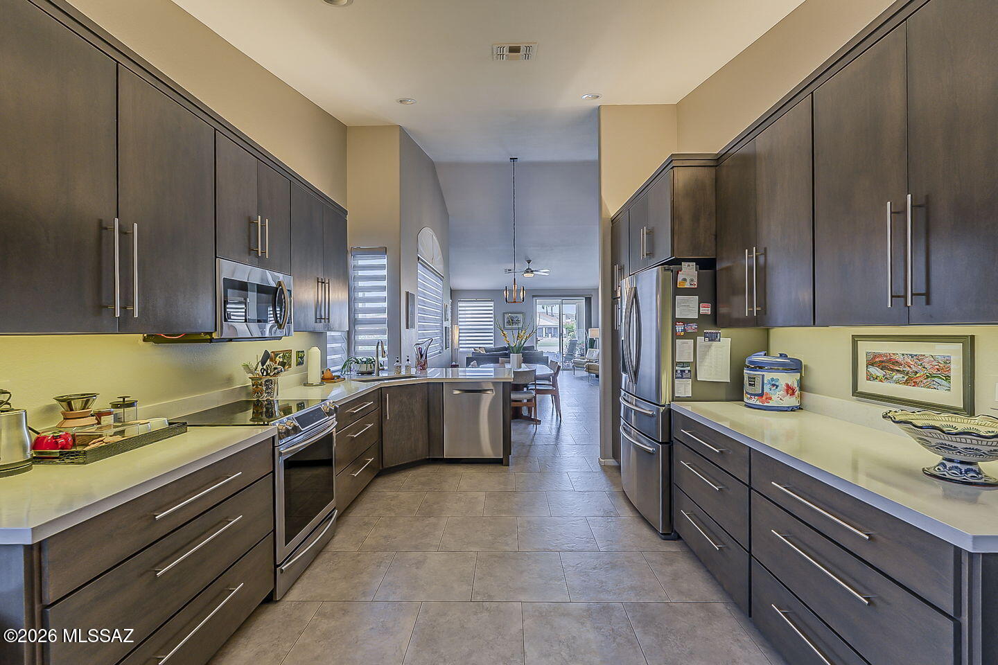 64528 E Wind Ridge Circle — photo