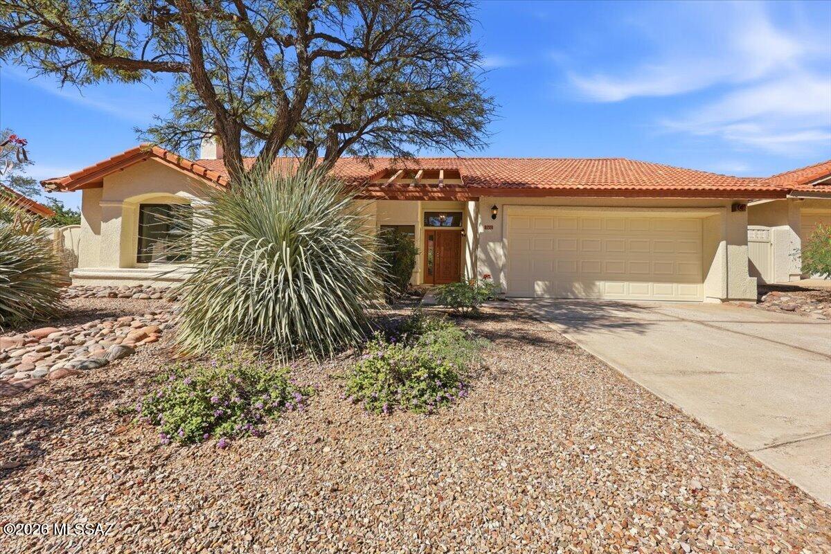5551 N Skyset Loop — photo