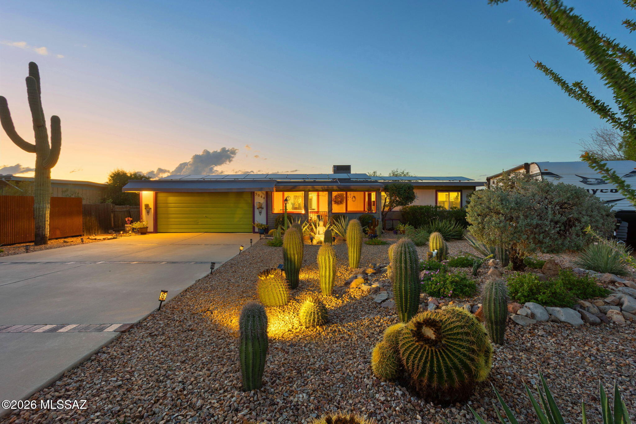 3044 W Avenida Cresta — photo