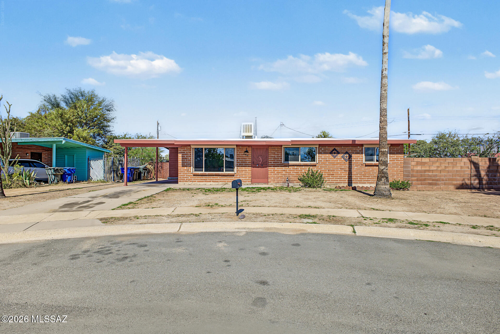 140 W Knox Drive — photo