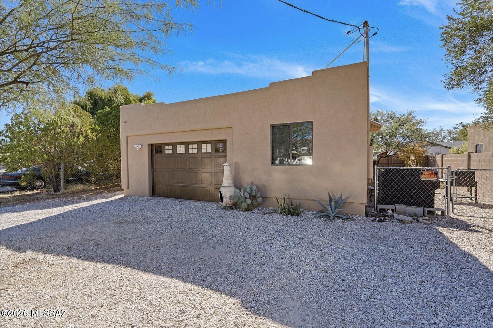 834 E Limberlost Drive — photo