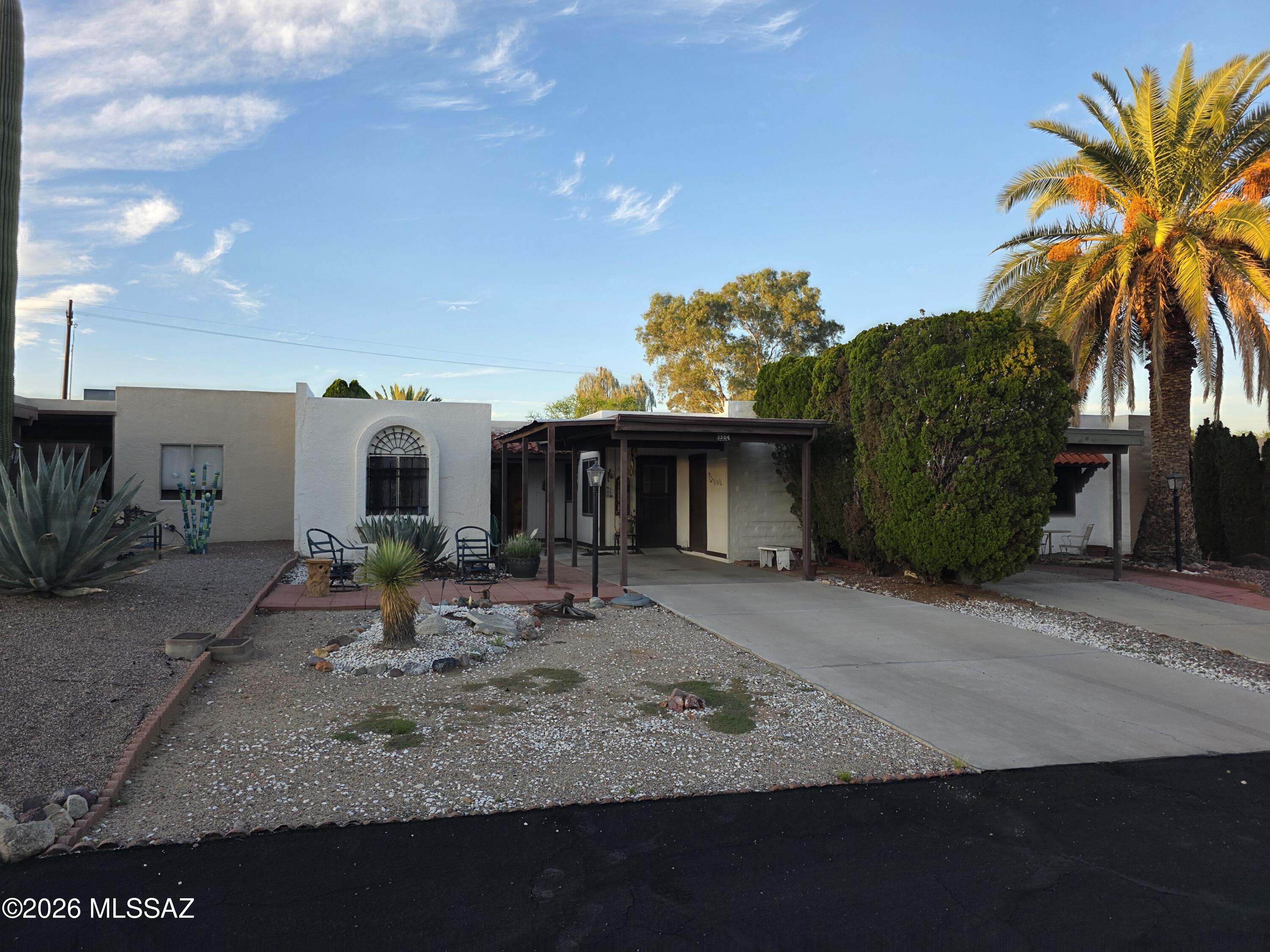 1304 S Desert Meadows Circle — photo