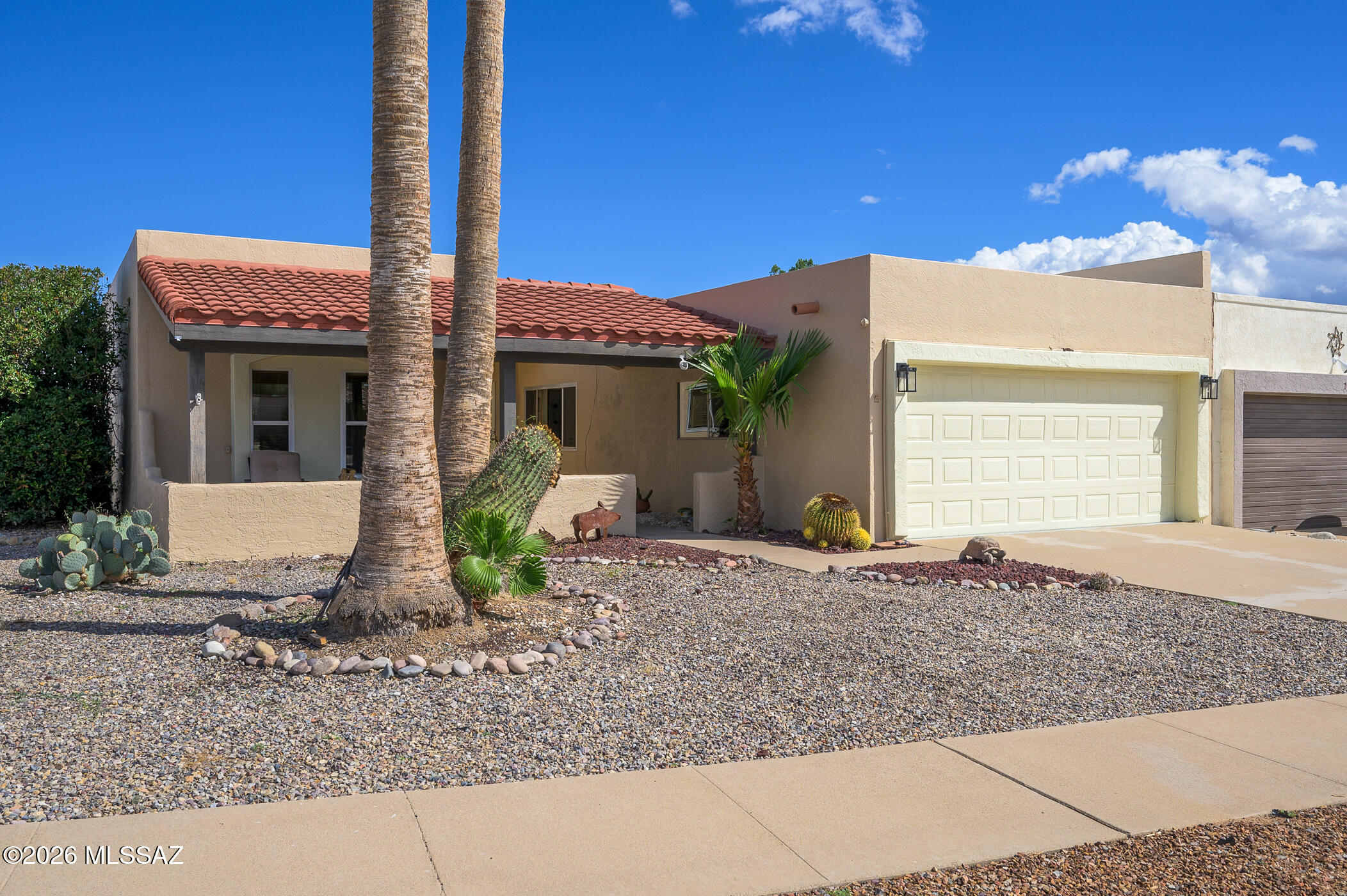 223 E Paseo De Golf — photo