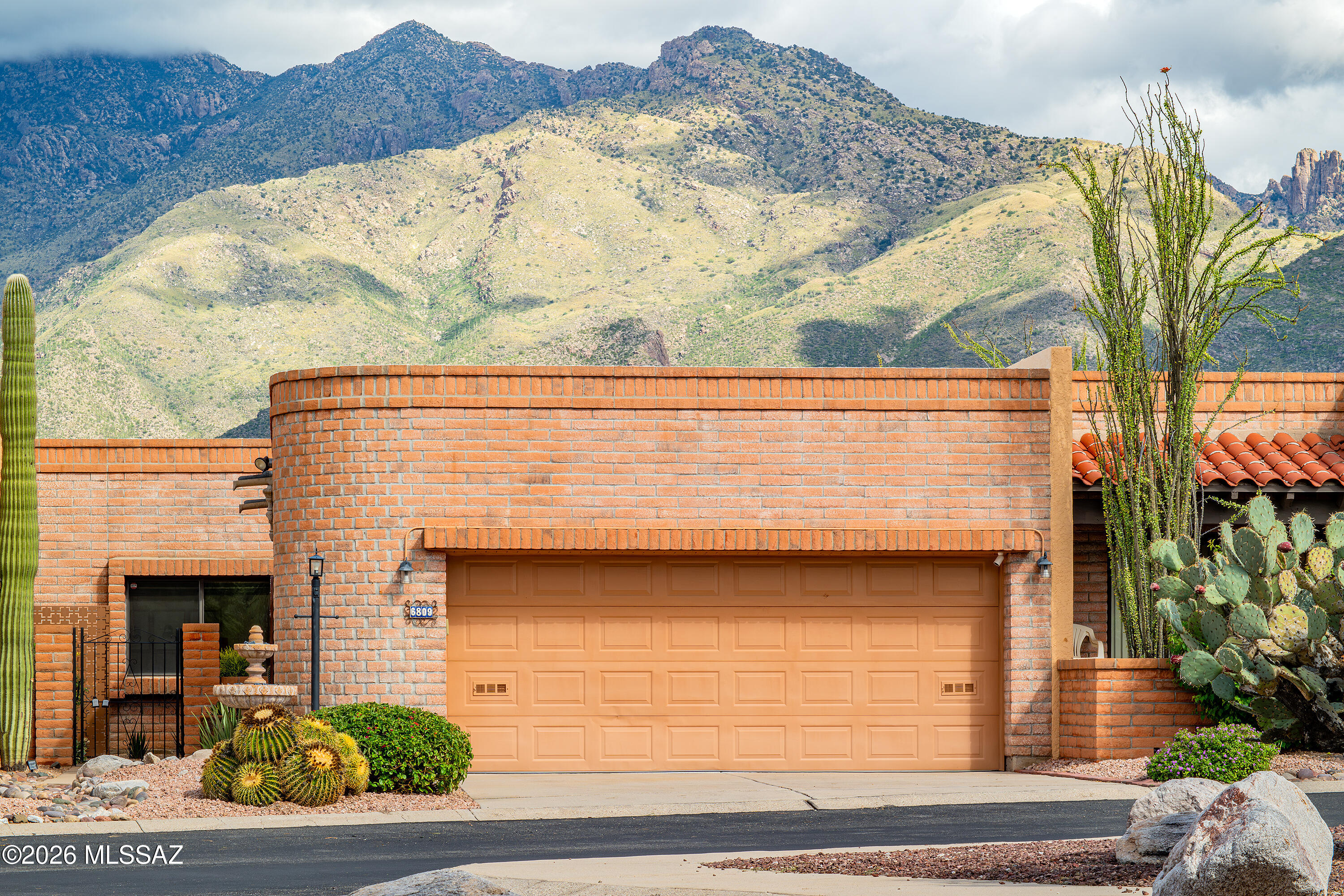 6809 E Via Vigna — photo
