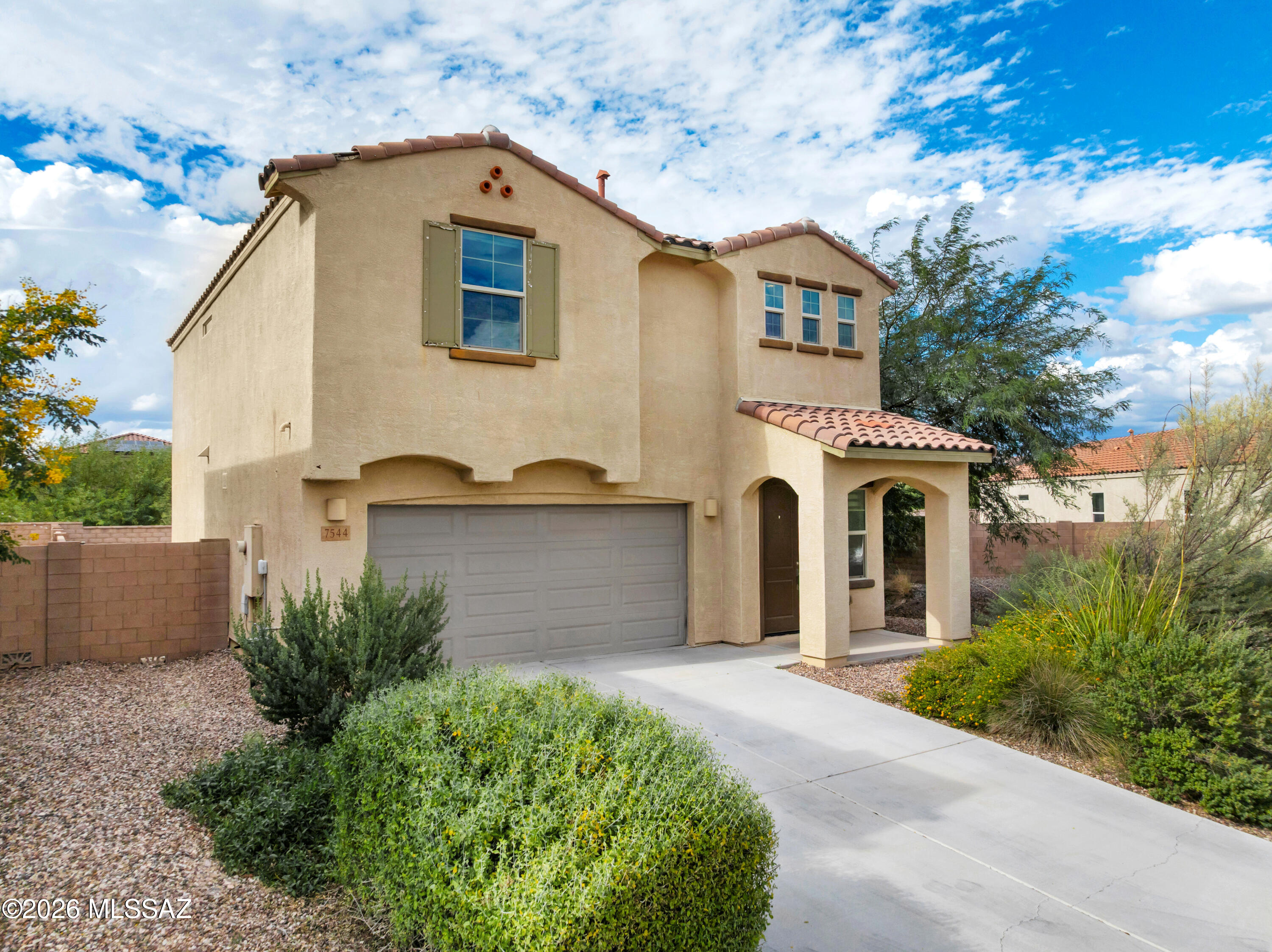 7544 S Circulo Rio Blanco — photo