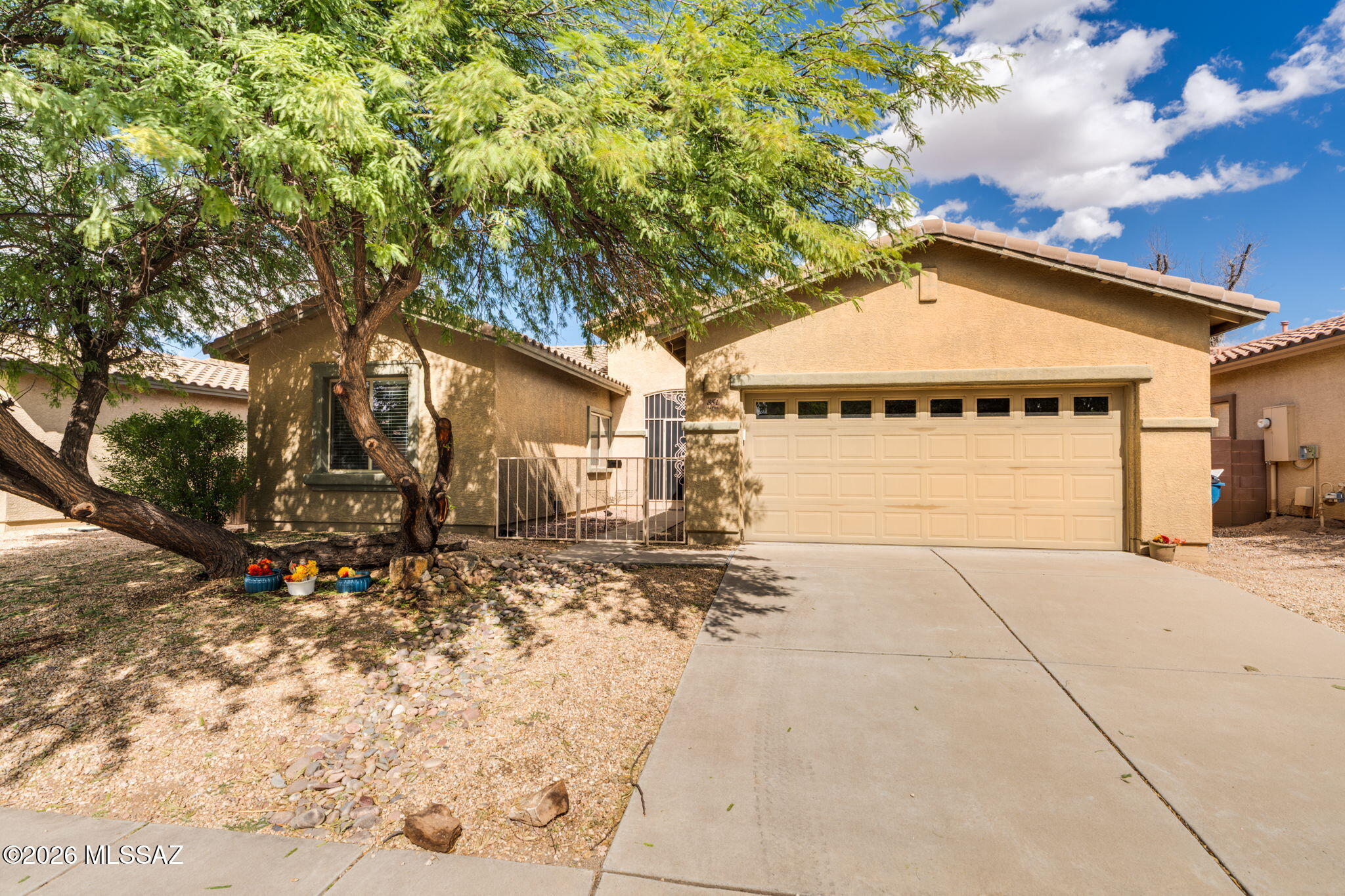 851 E Gunsight Mountain Place — photo