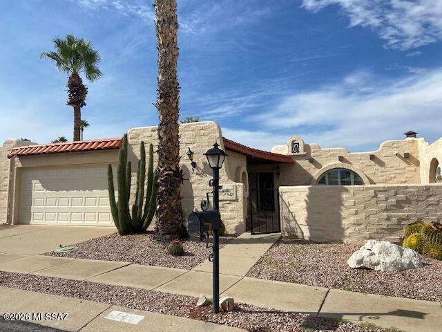 940 W Circulo Napa — photo