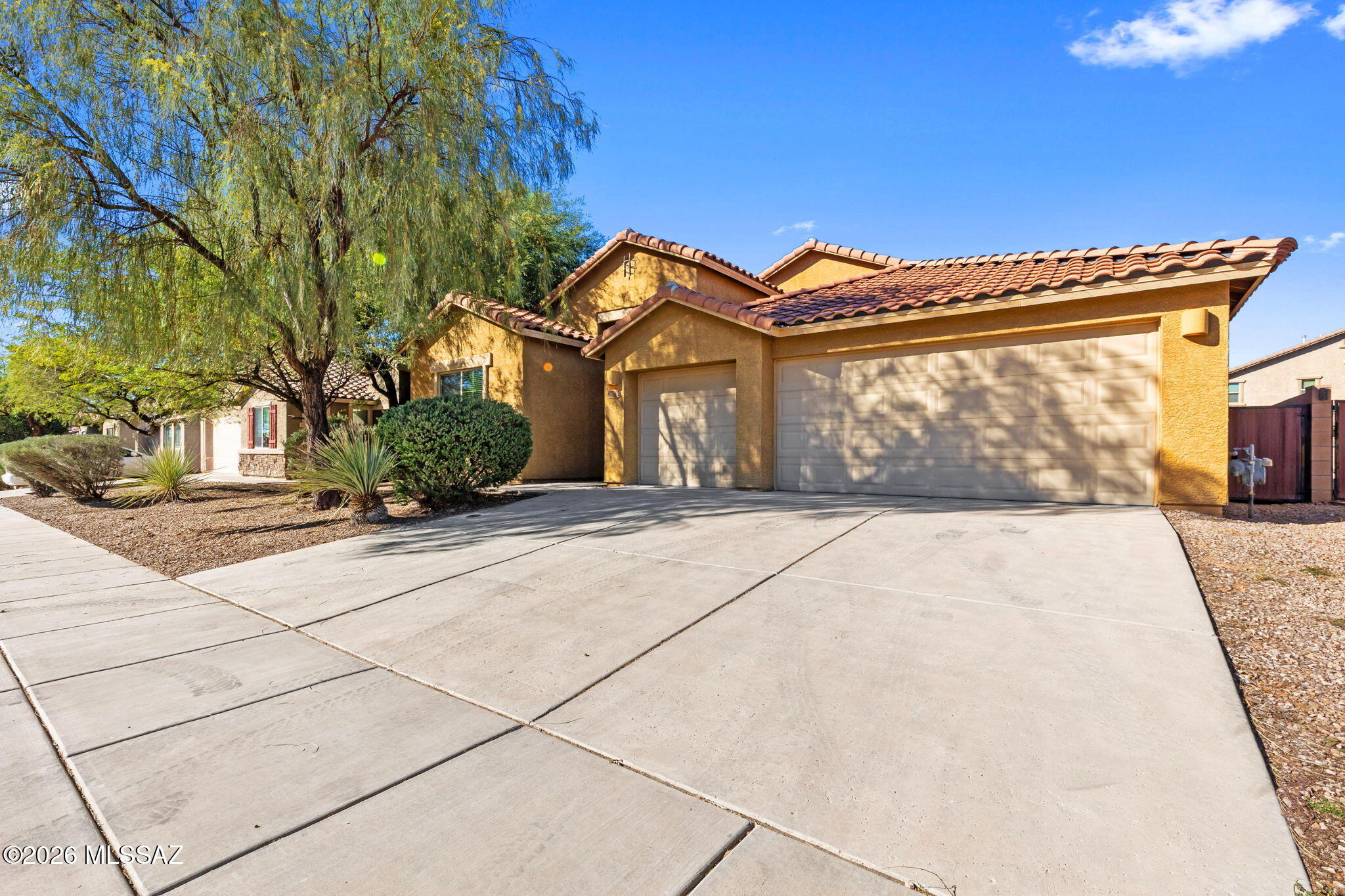 7102 W Dupont Way — photo