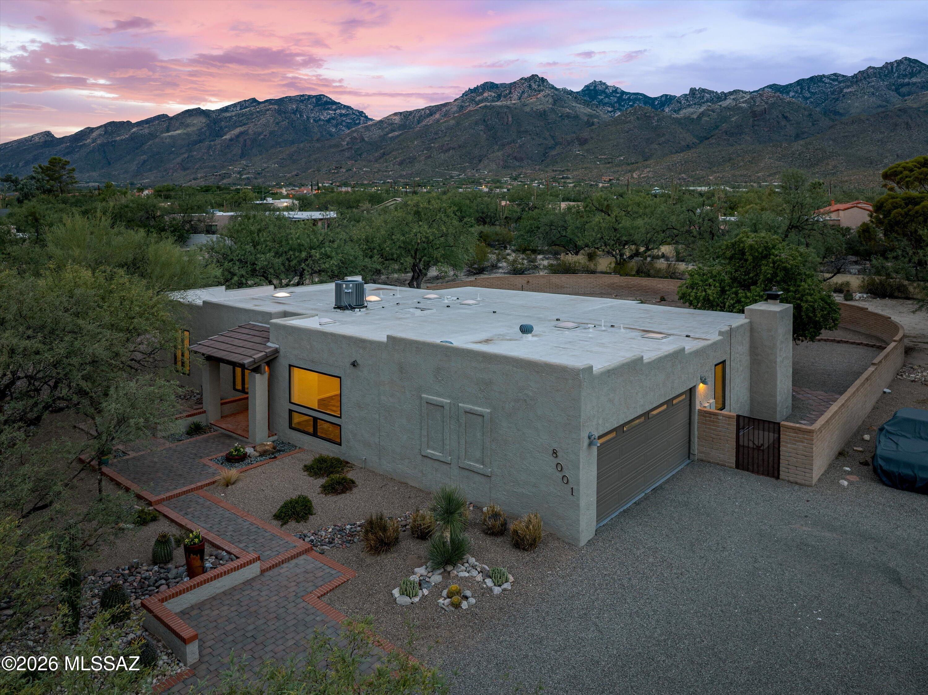 8001 E Maguey Drive — photo