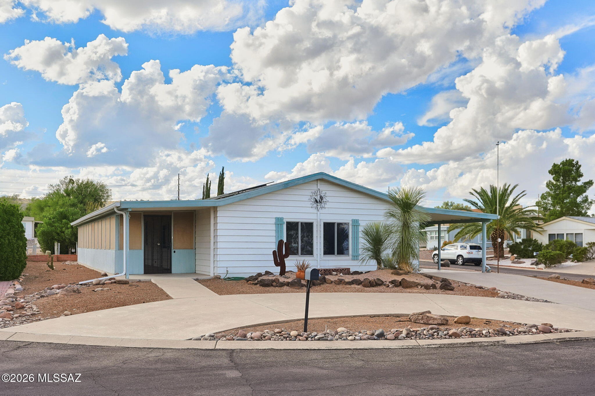 275 W Olive Drive — photo