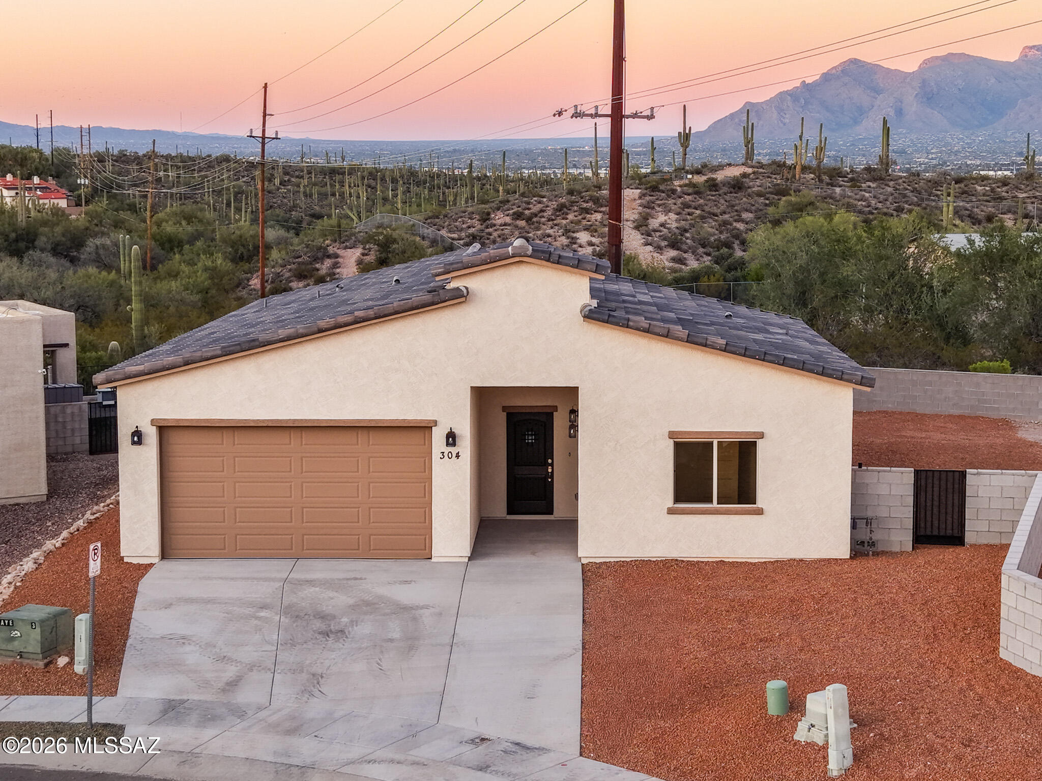 304 N Treighton Jon Place — photo