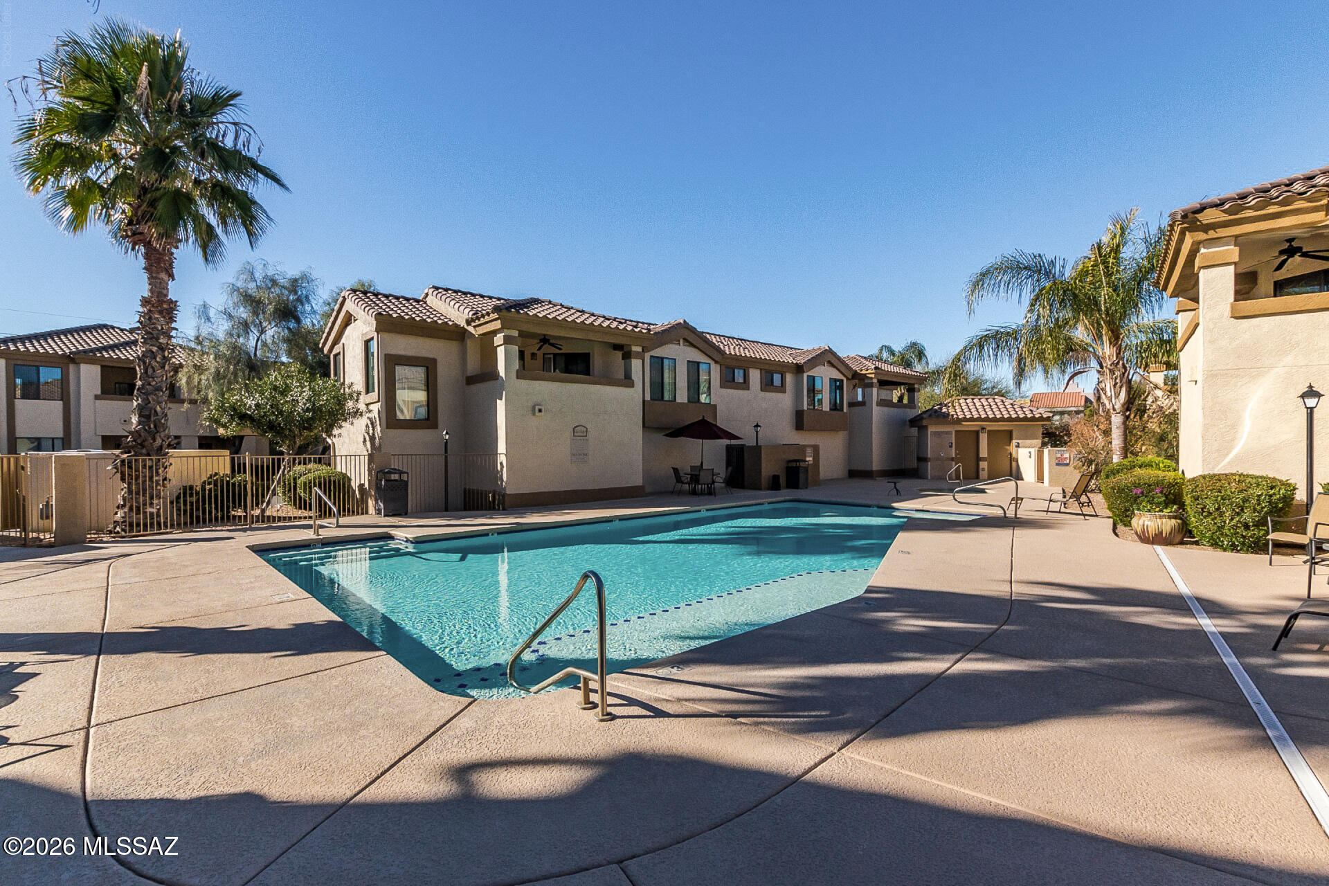 2550 E River Road Unit 20305 — photo